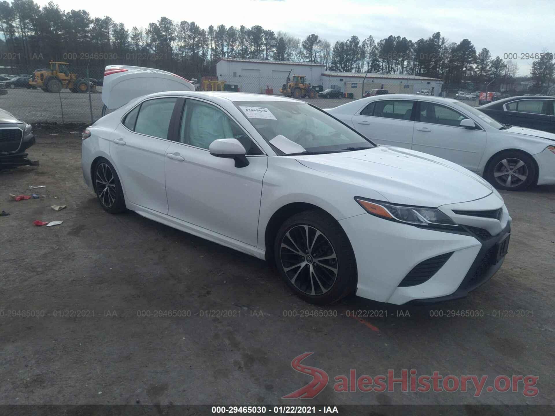 4T1B11HKXKU231397 2019 TOYOTA CAMRY