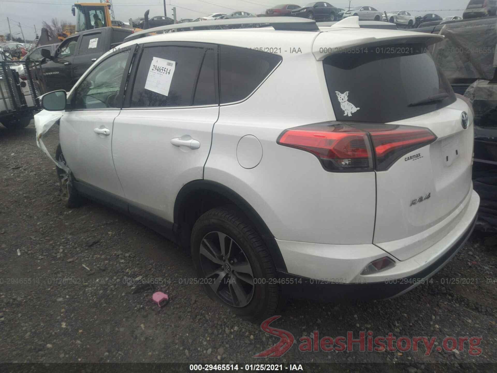 2T3RFREV3JW845890 2018 TOYOTA RAV4