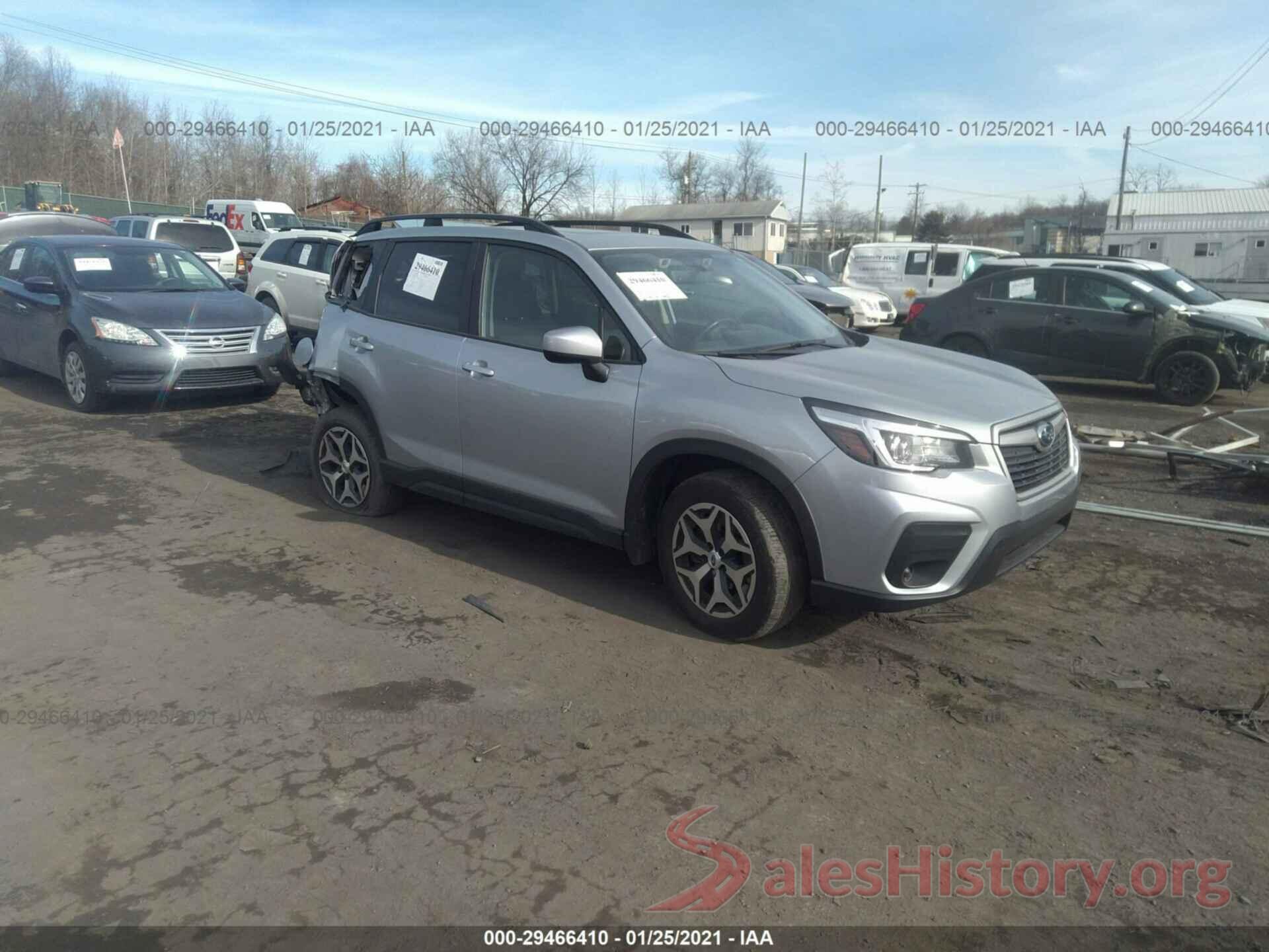 JF2SKAEC7KH526093 2019 SUBARU FORESTER