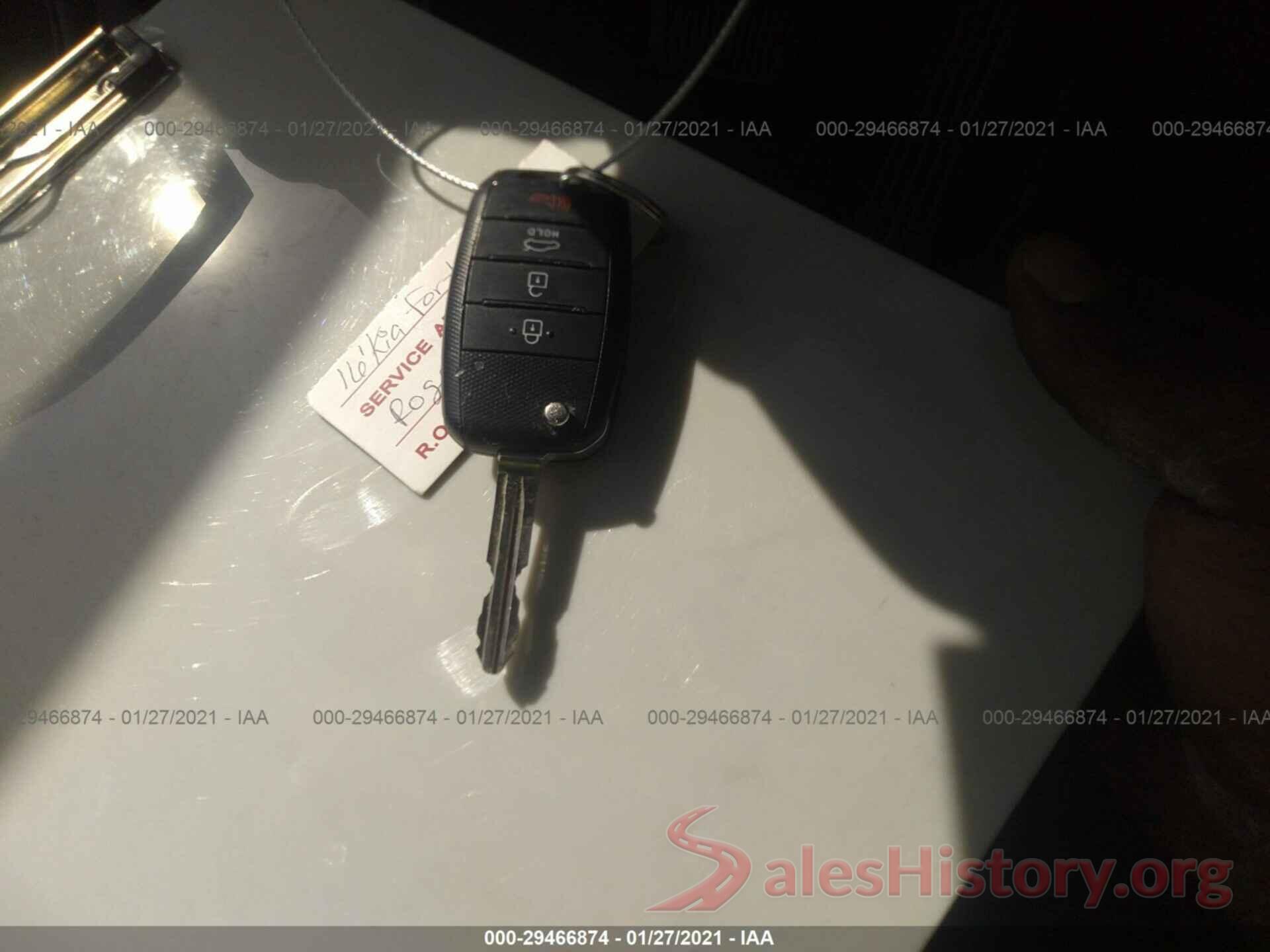 KNAFK4A64G5585190 2016 KIA FORTE