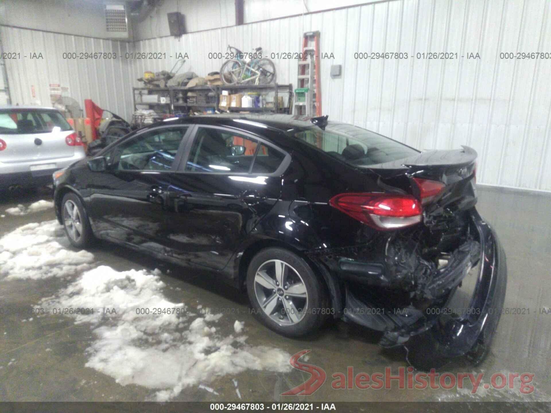 3KPFL4A70JE255888 2018 KIA FORTE