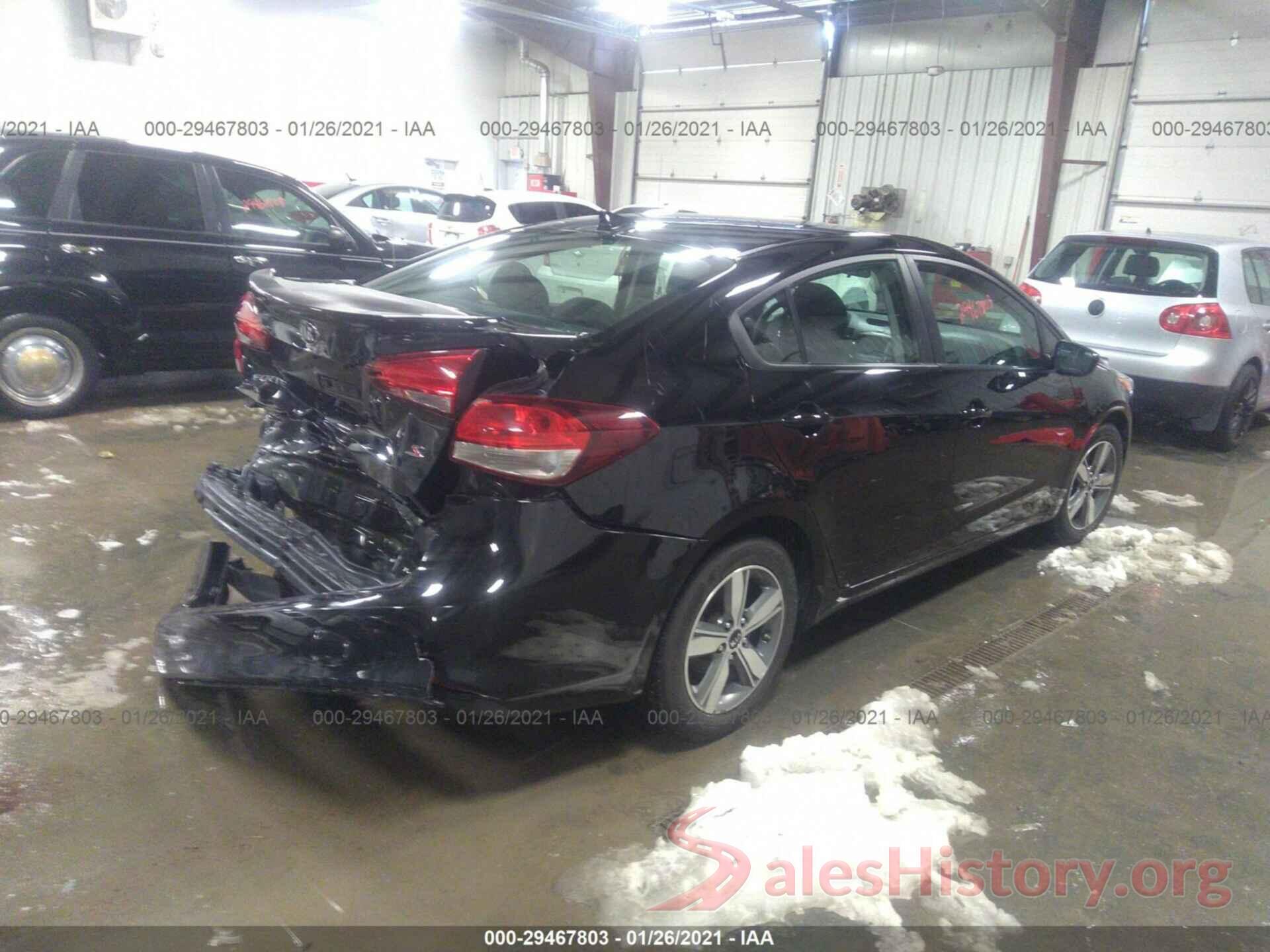 3KPFL4A70JE255888 2018 KIA FORTE