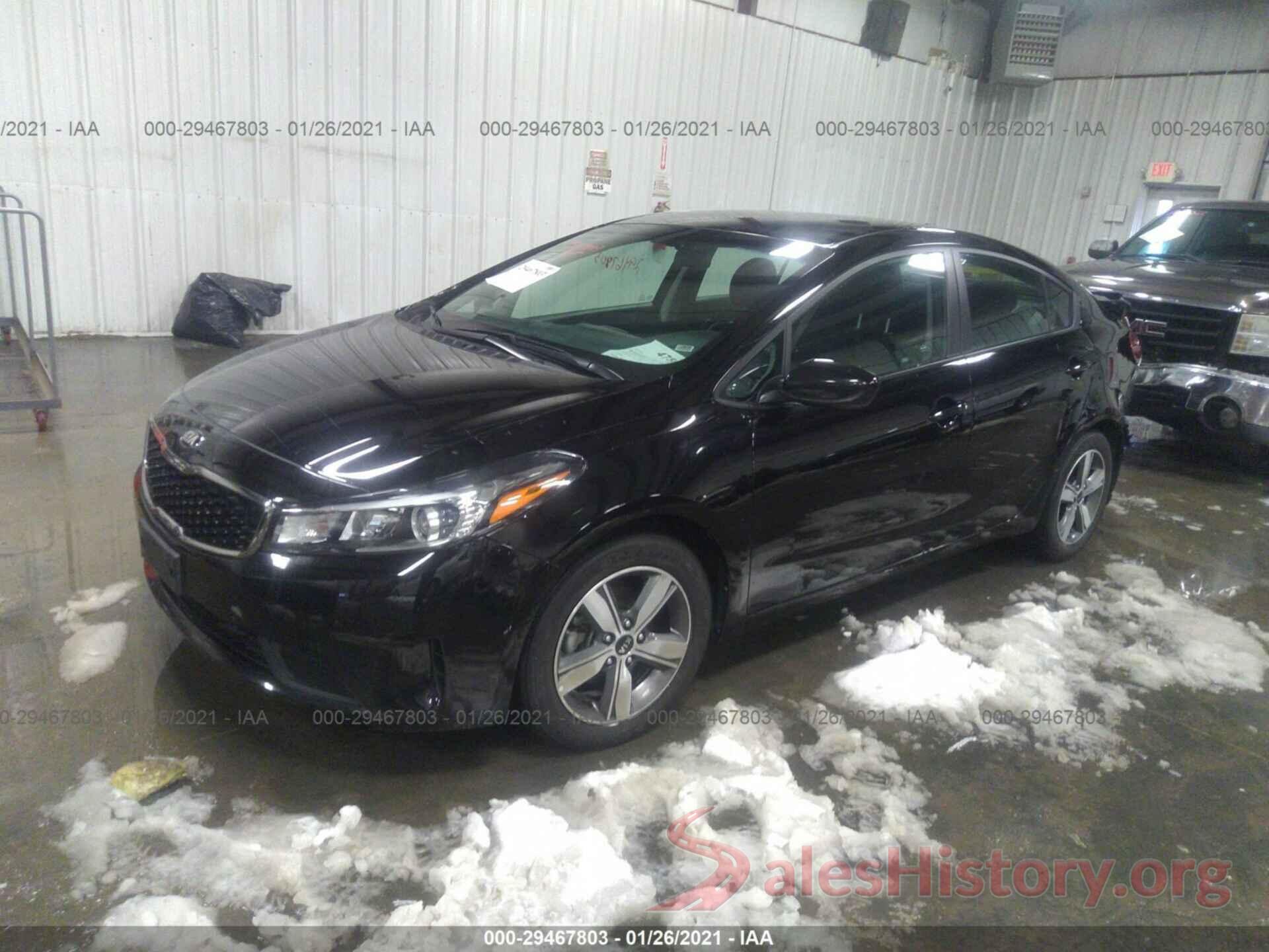 3KPFL4A70JE255888 2018 KIA FORTE