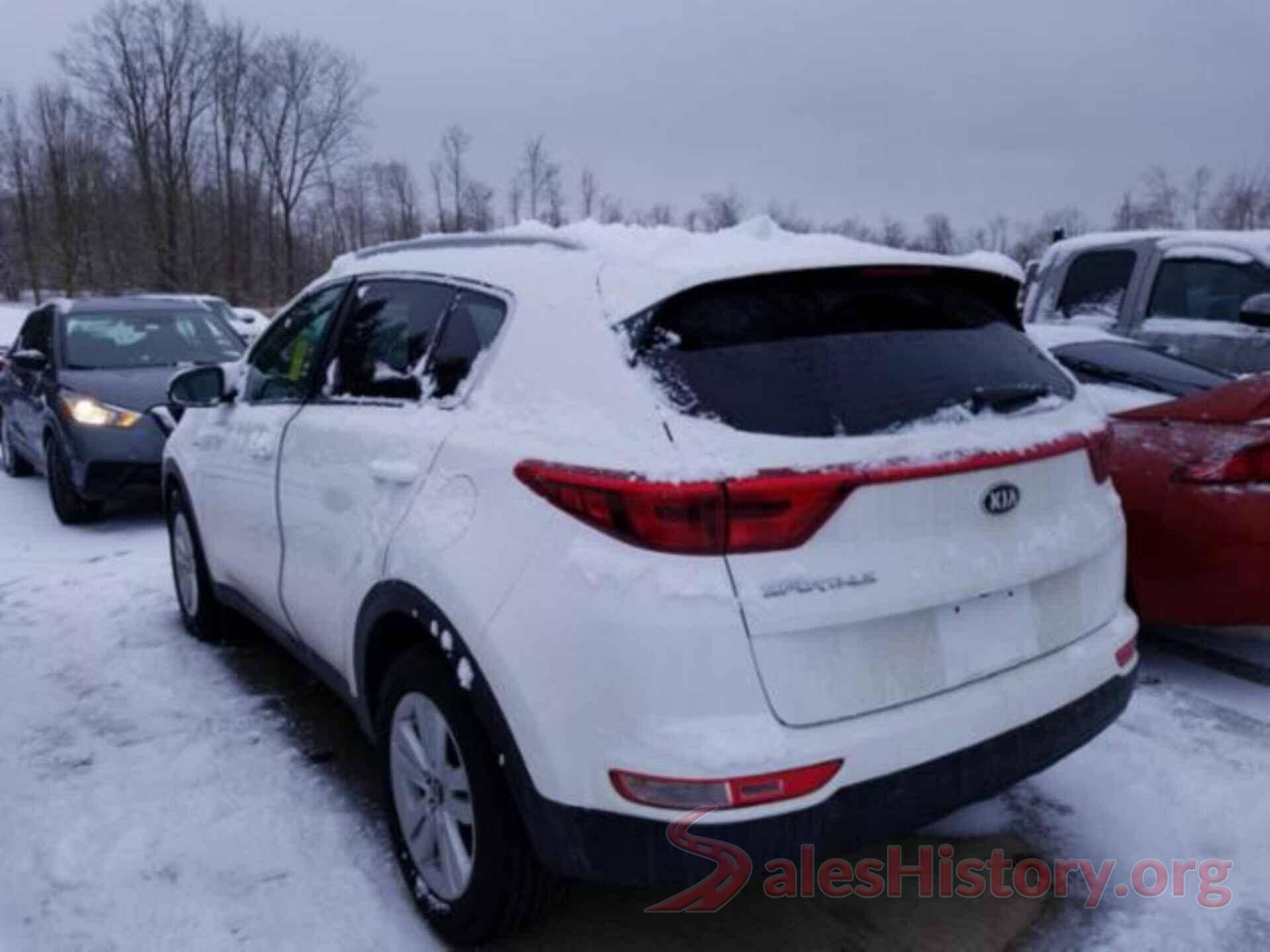 KNDPMCAC7J7418075 2018 KIA SPORTAGE