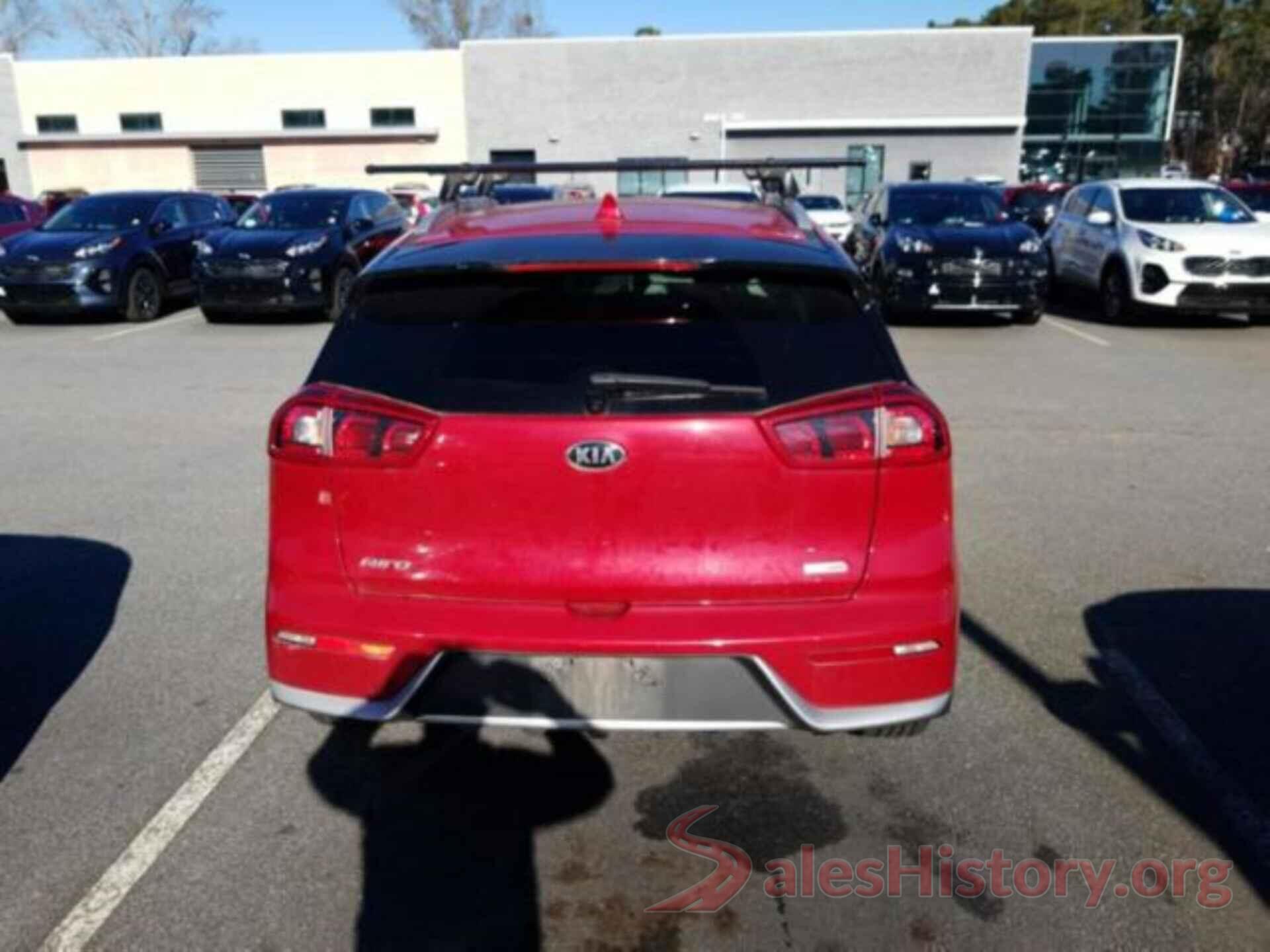 KNDCC3LC2J5142222 2018 KIA NIRO