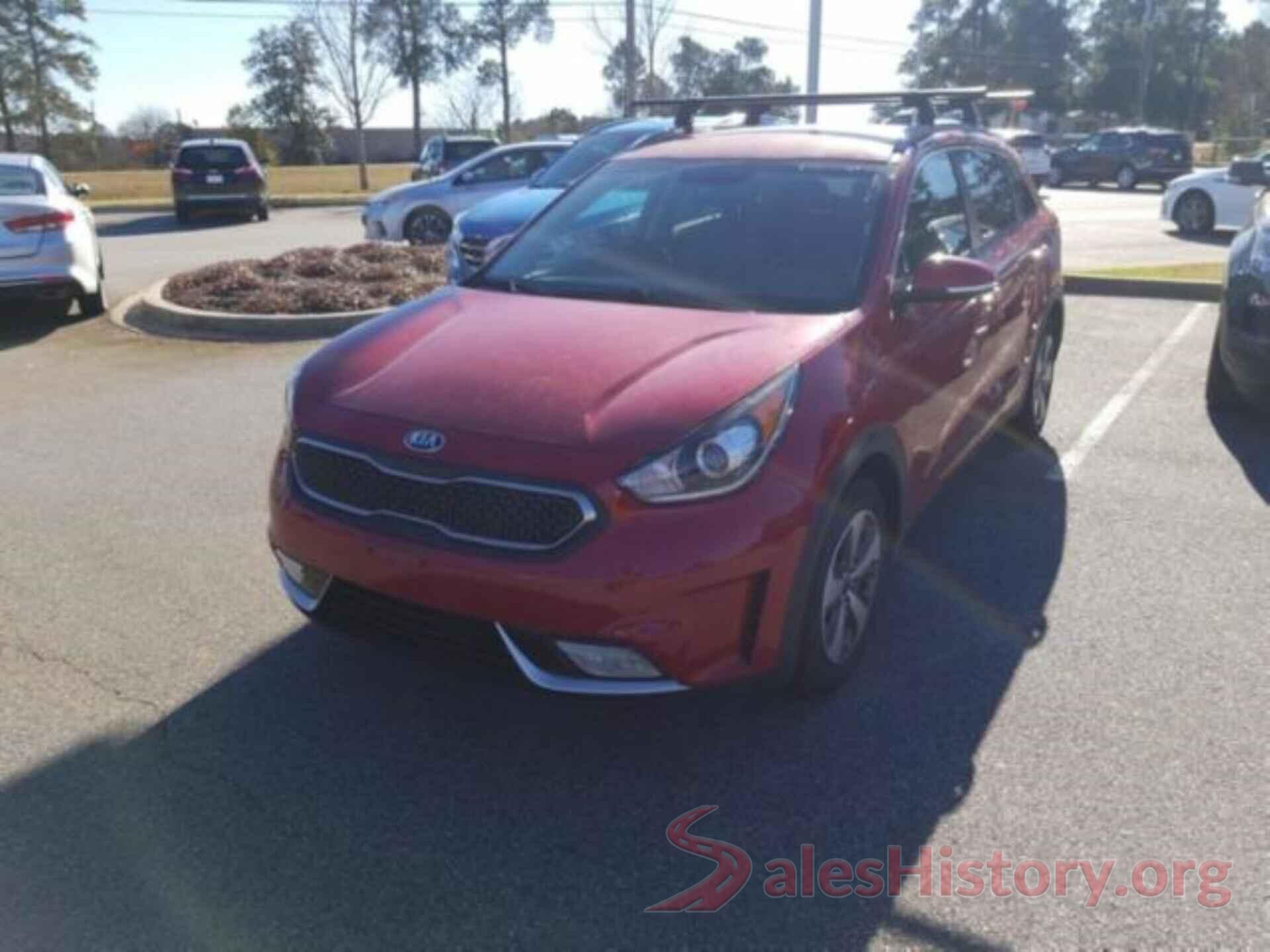 KNDCC3LC2J5142222 2018 KIA NIRO