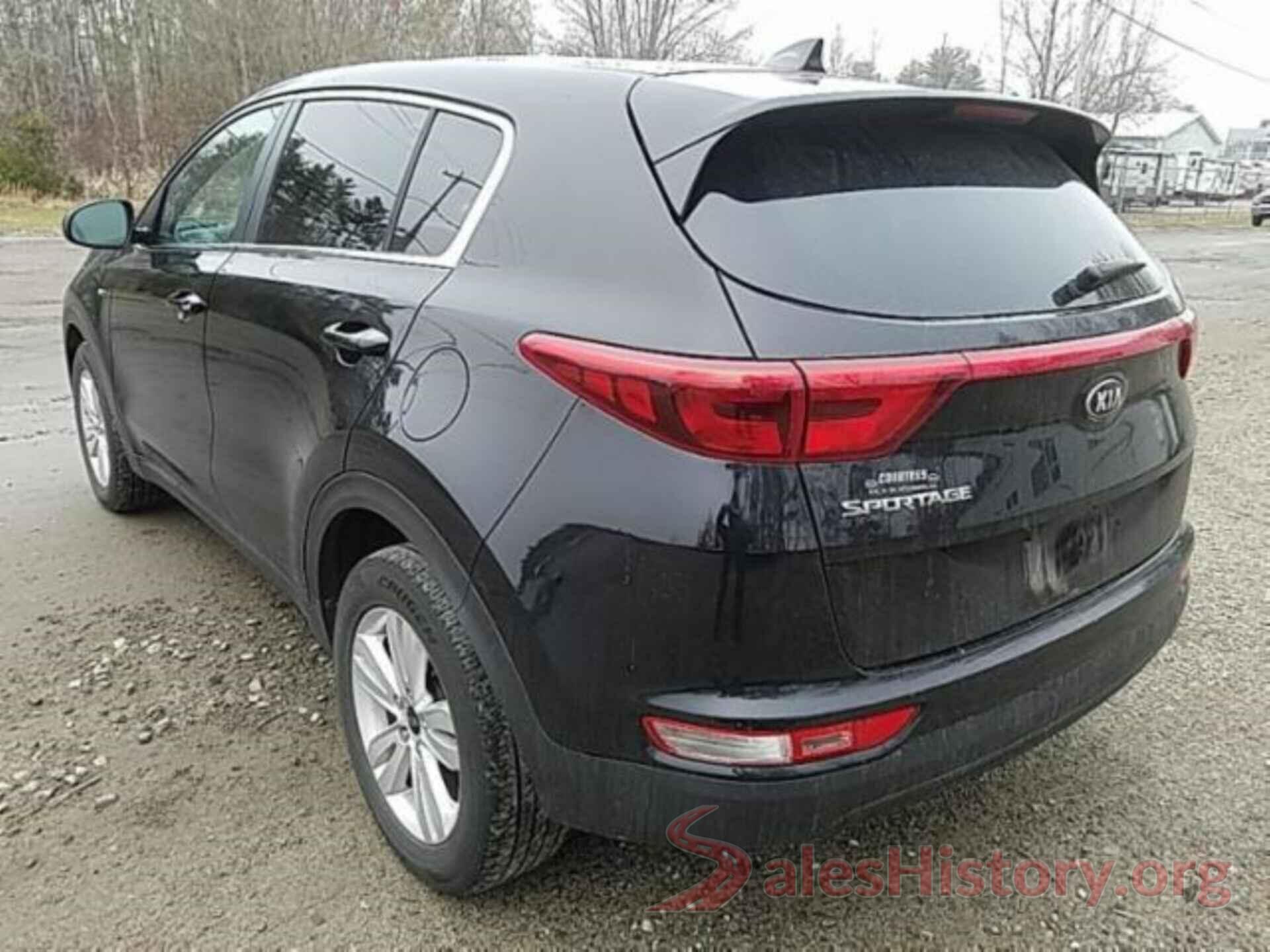 KNDPMCAC7J7416066 2018 KIA SPORTAGE