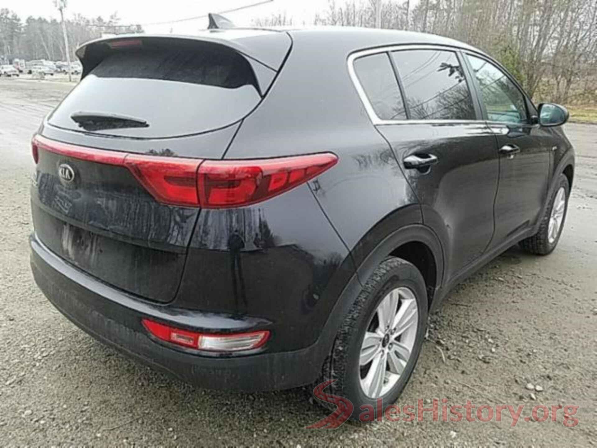 KNDPMCAC7J7416066 2018 KIA SPORTAGE