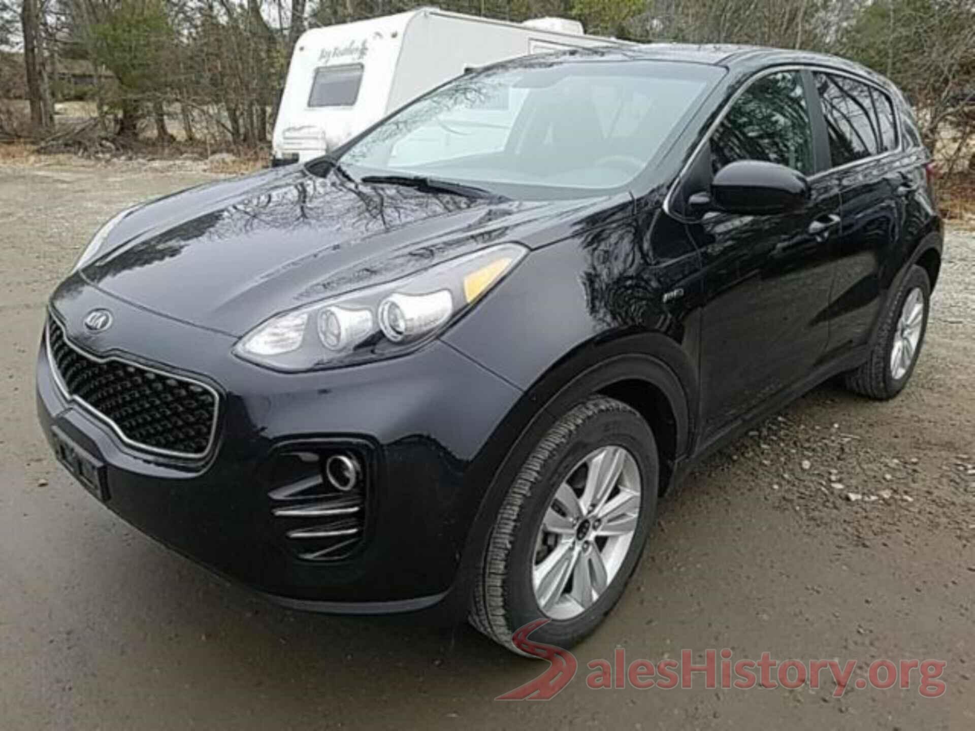 KNDPMCAC7J7416066 2018 KIA SPORTAGE