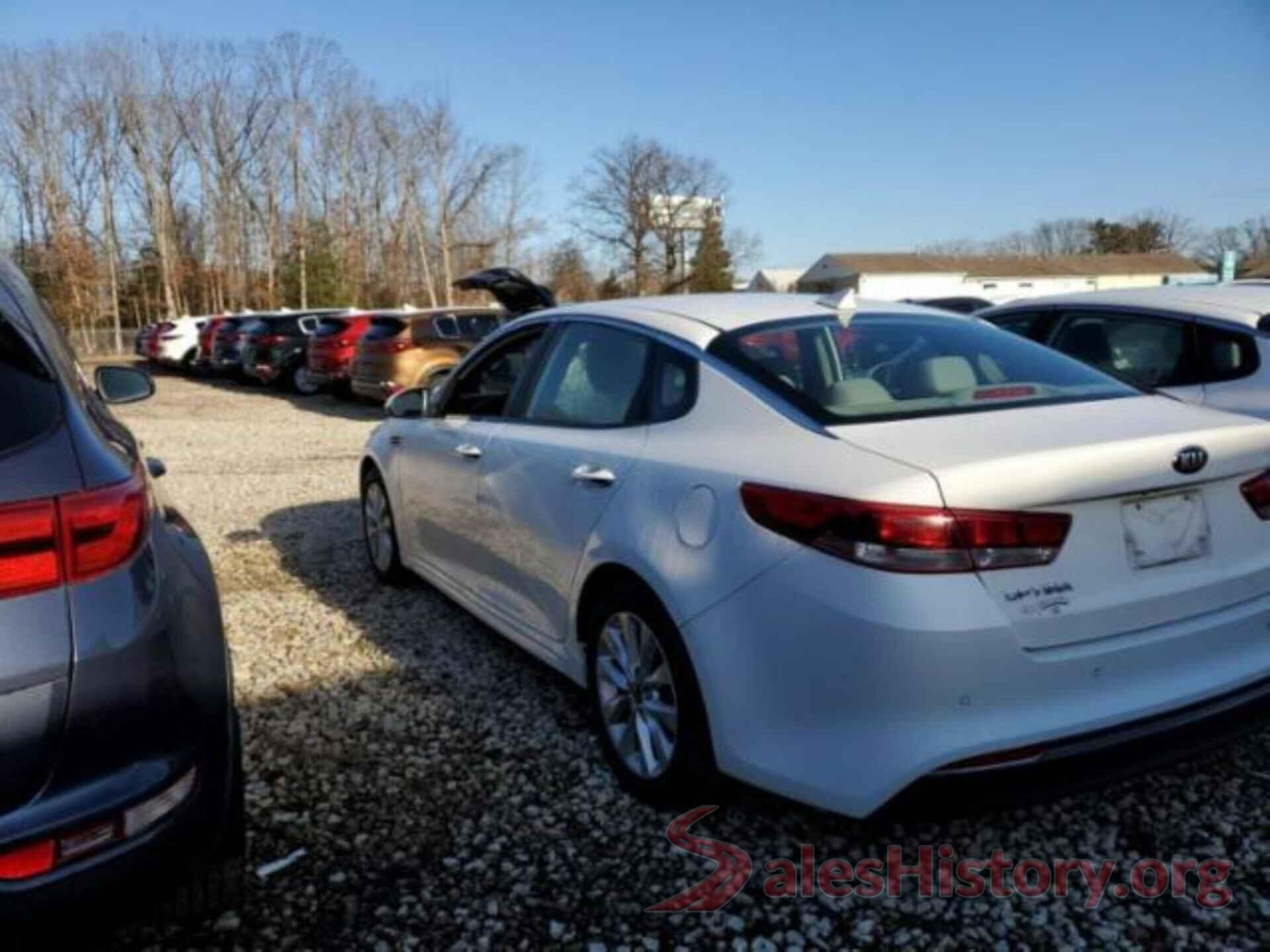 5XXGT4L35JG260123 2018 KIA OPTIMA