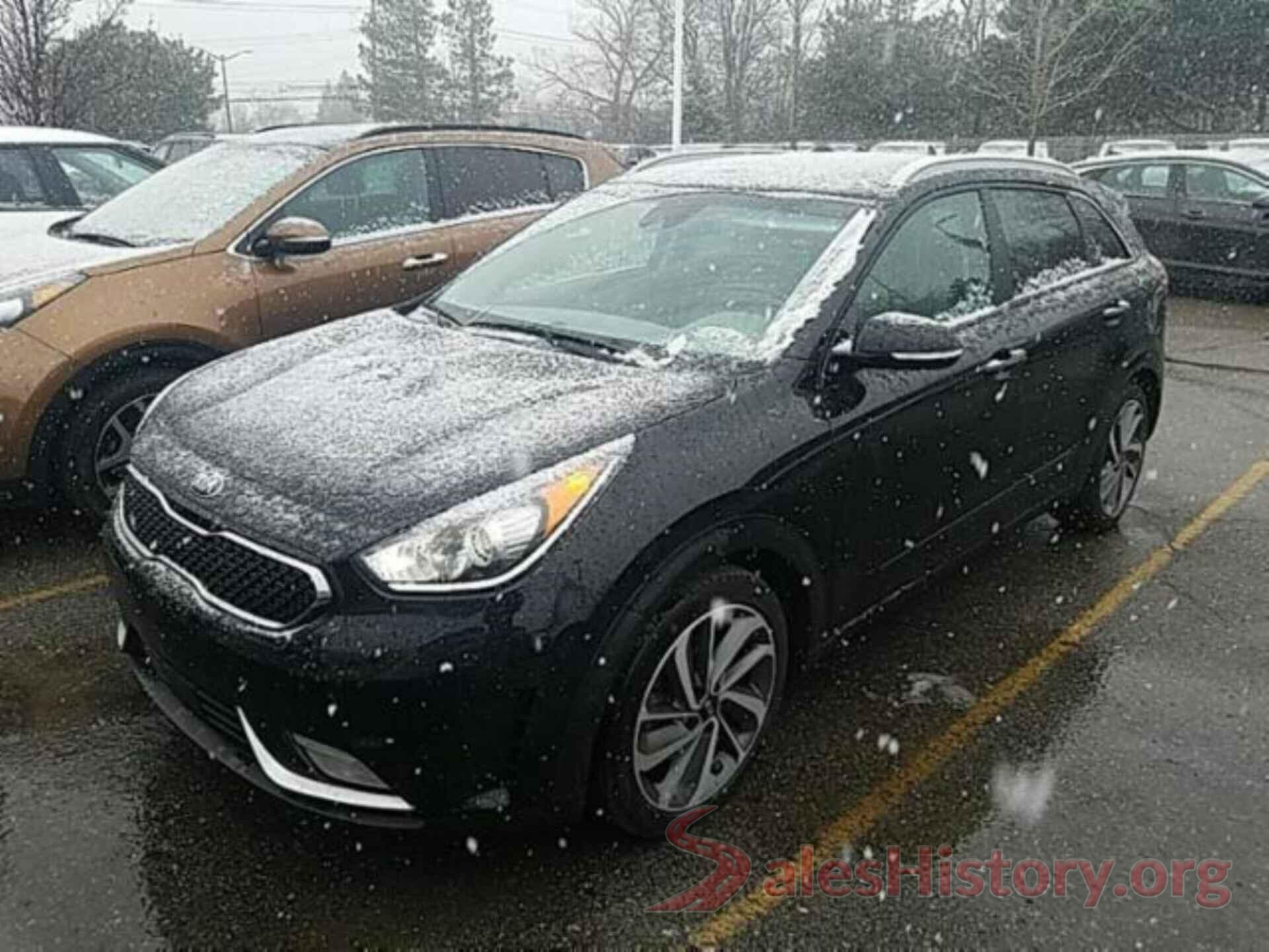 KNDCE3LC3J5161145 2018 KIA NIRO