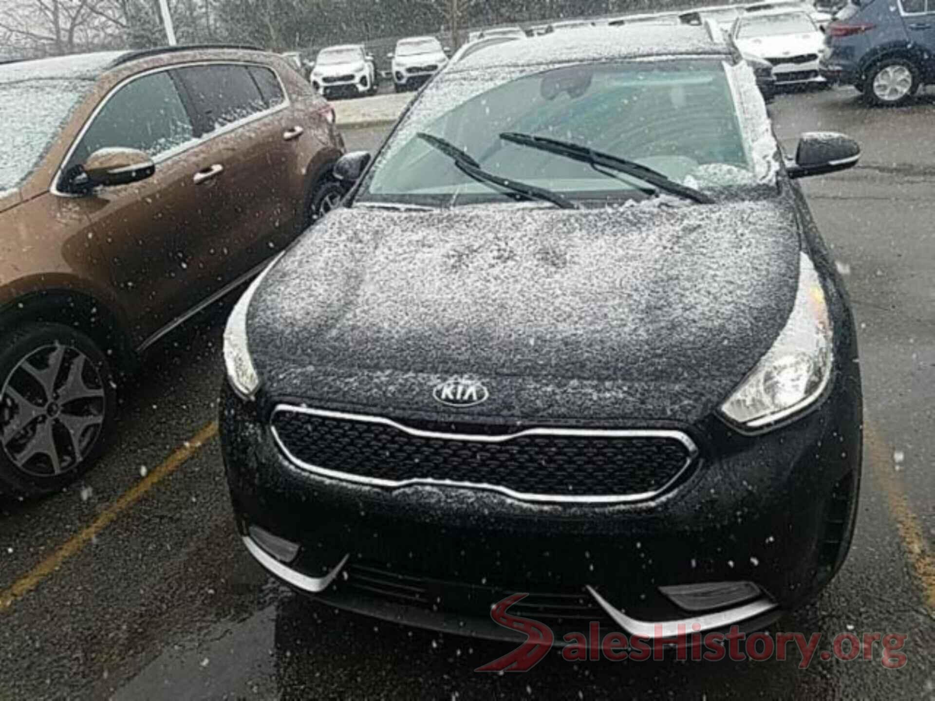 KNDCE3LC3J5161145 2018 KIA NIRO