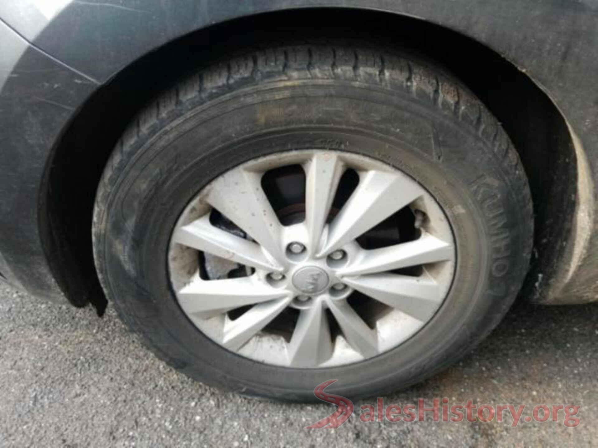 KNDMB5C11H6322720 2017 KIA SEDONA