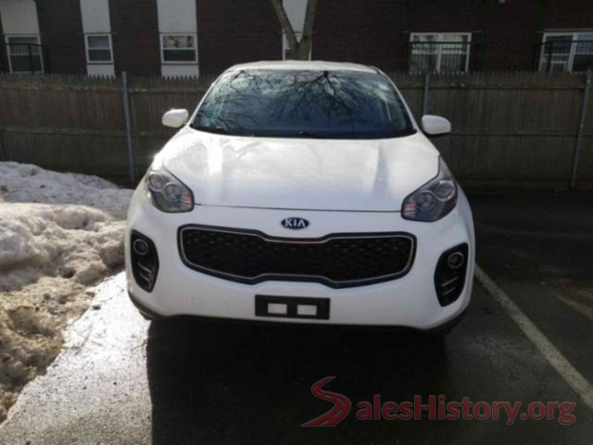 KNDPMCAC9J7373737 2018 KIA SPORTAGE