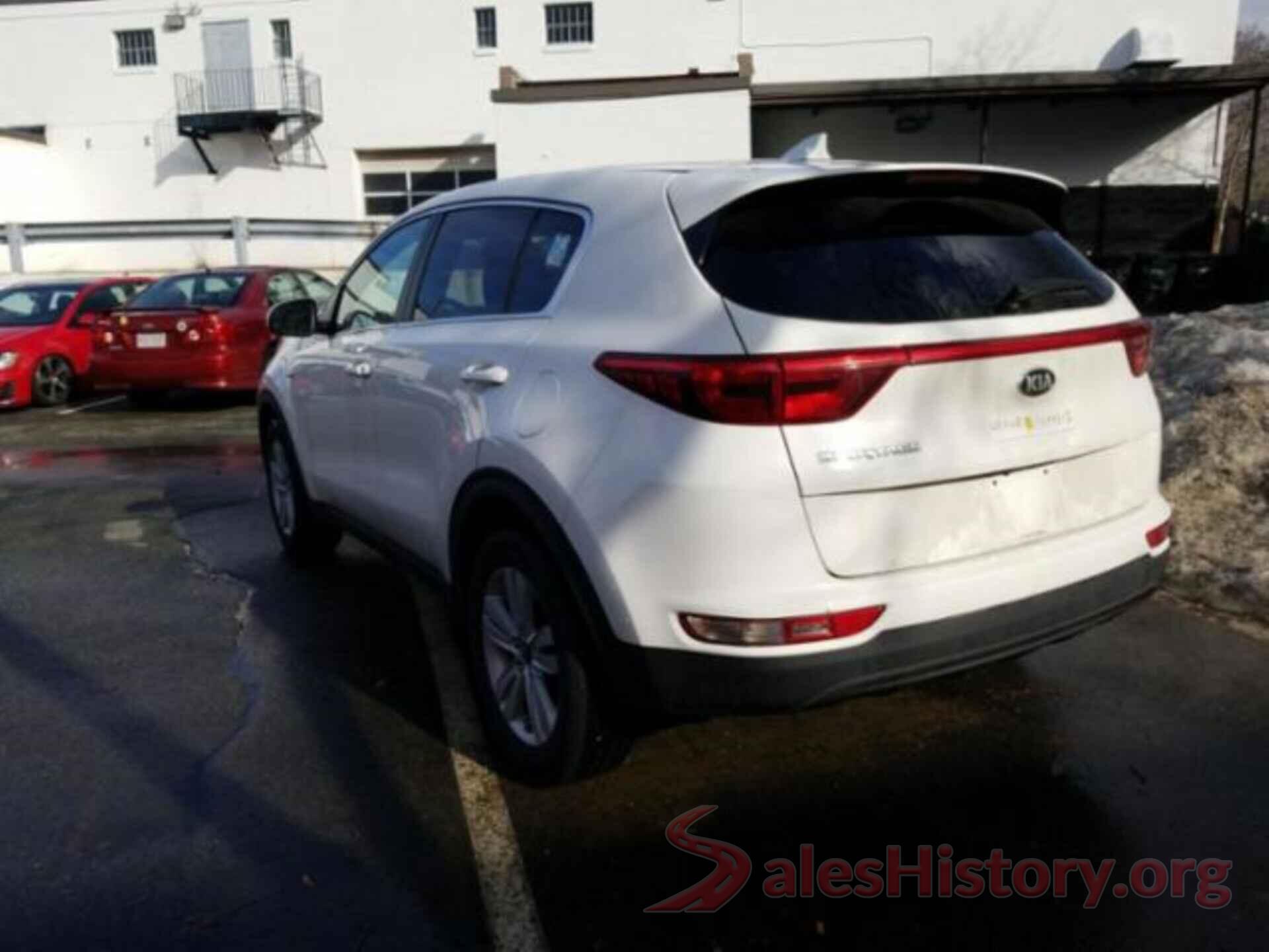 KNDPMCAC9J7373737 2018 KIA SPORTAGE