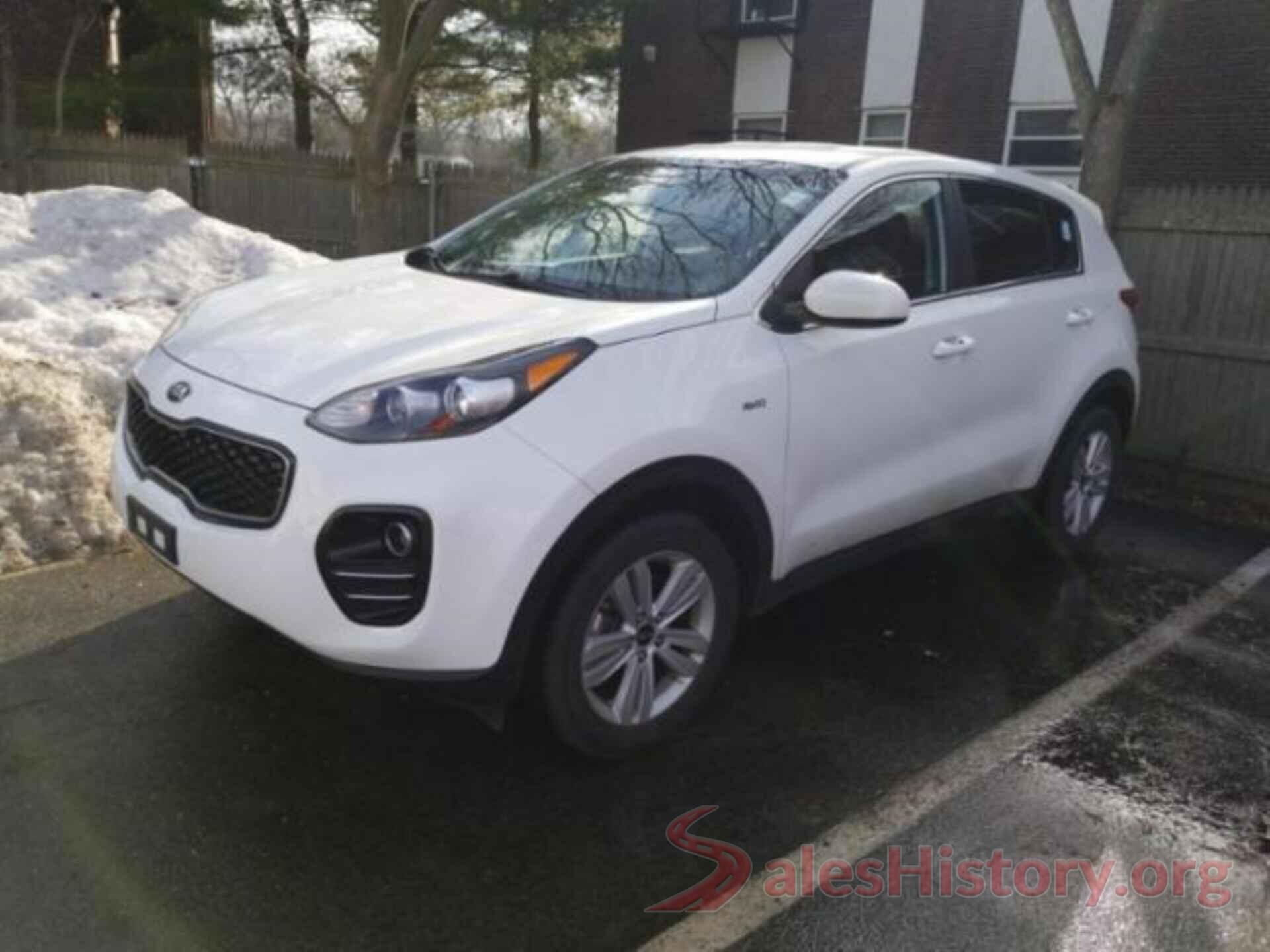 KNDPMCAC9J7373737 2018 KIA SPORTAGE