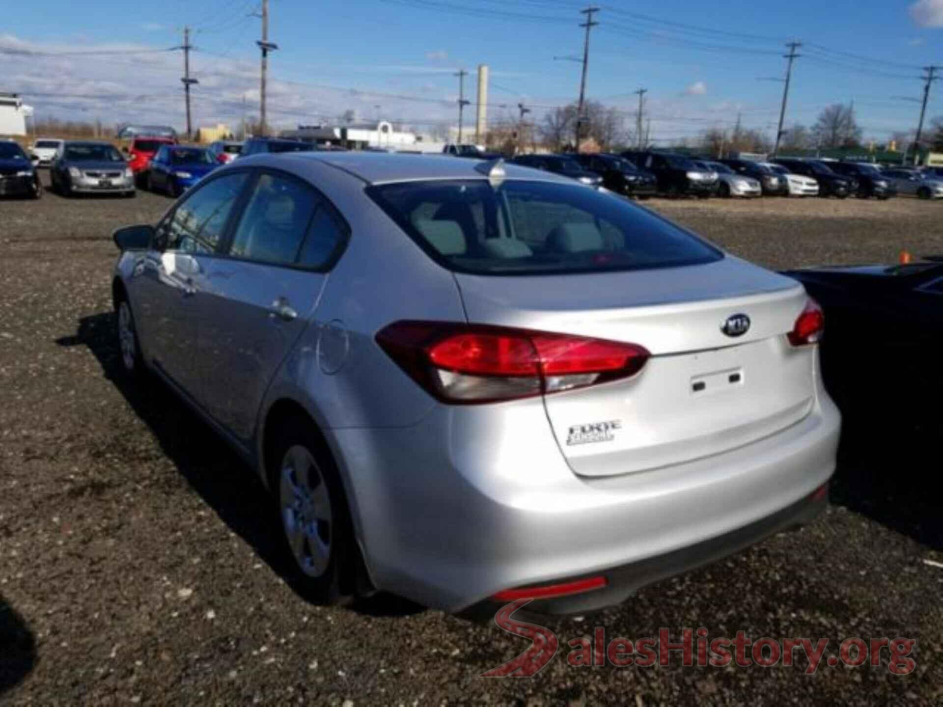 3KPFL4A77JE193843 2018 KIA FORTE