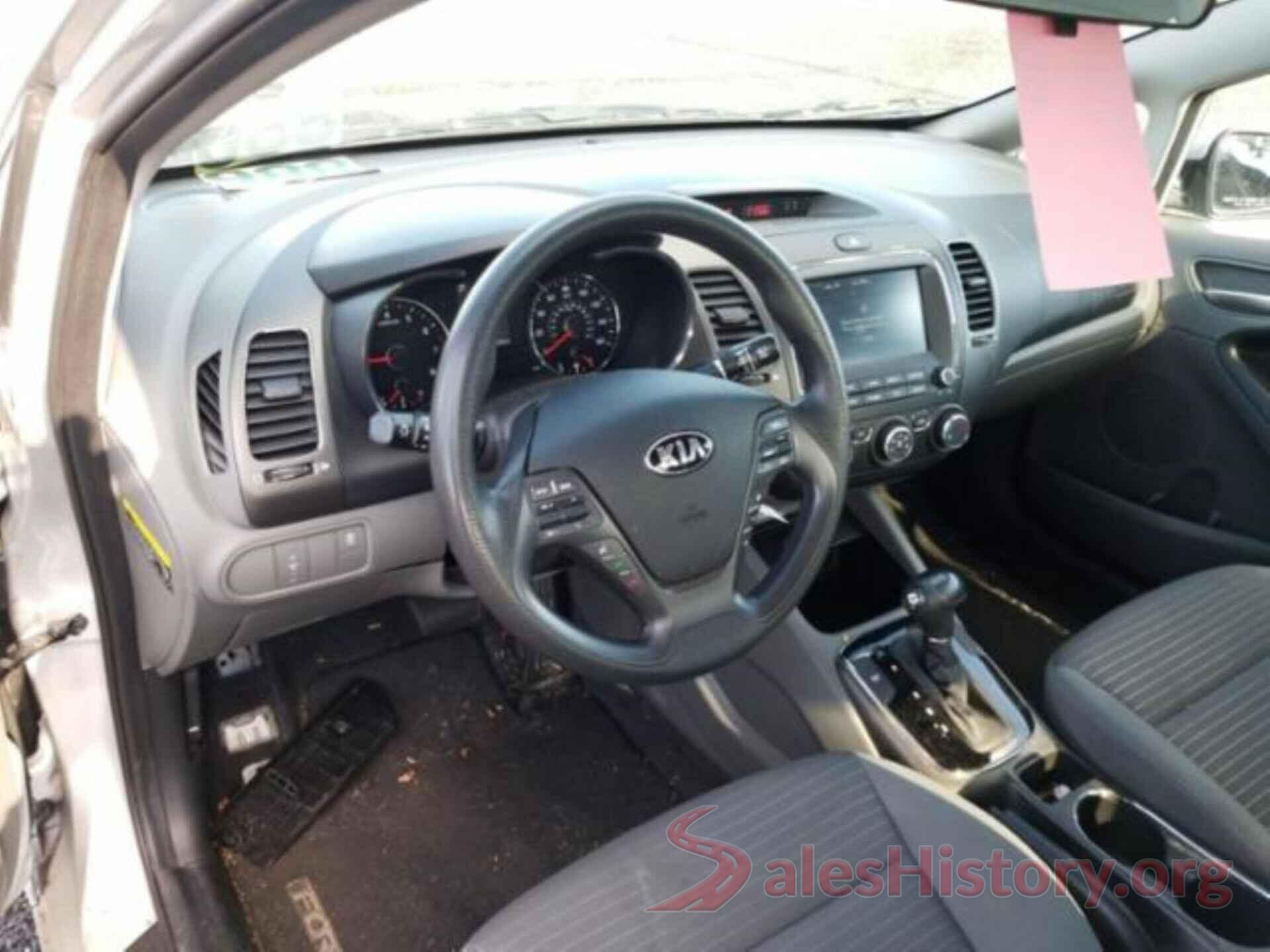 3KPFL4A77JE193843 2018 KIA FORTE