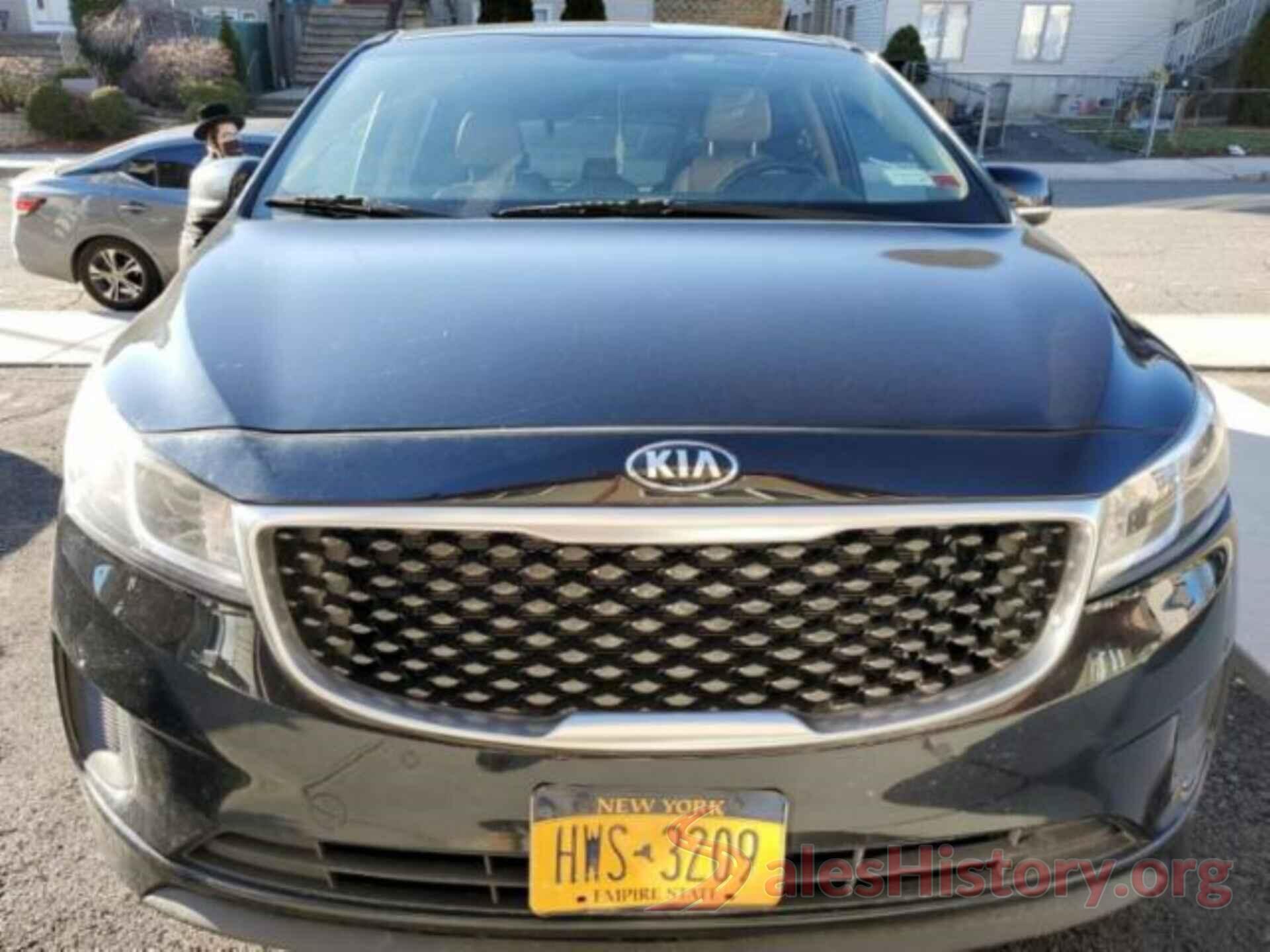 KNDMB5C16H6322700 2017 KIA SEDONA