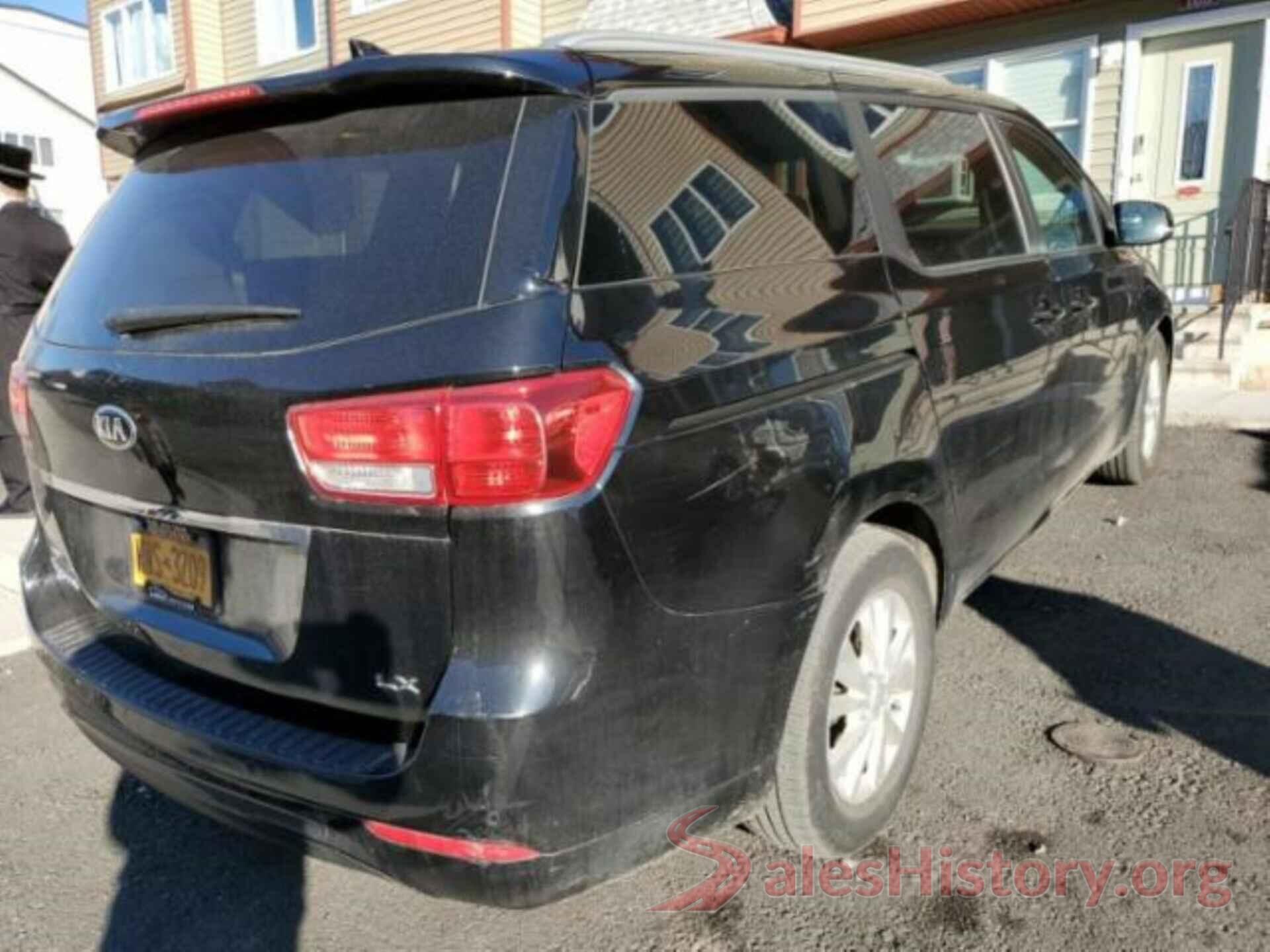 KNDMB5C16H6322700 2017 KIA SEDONA