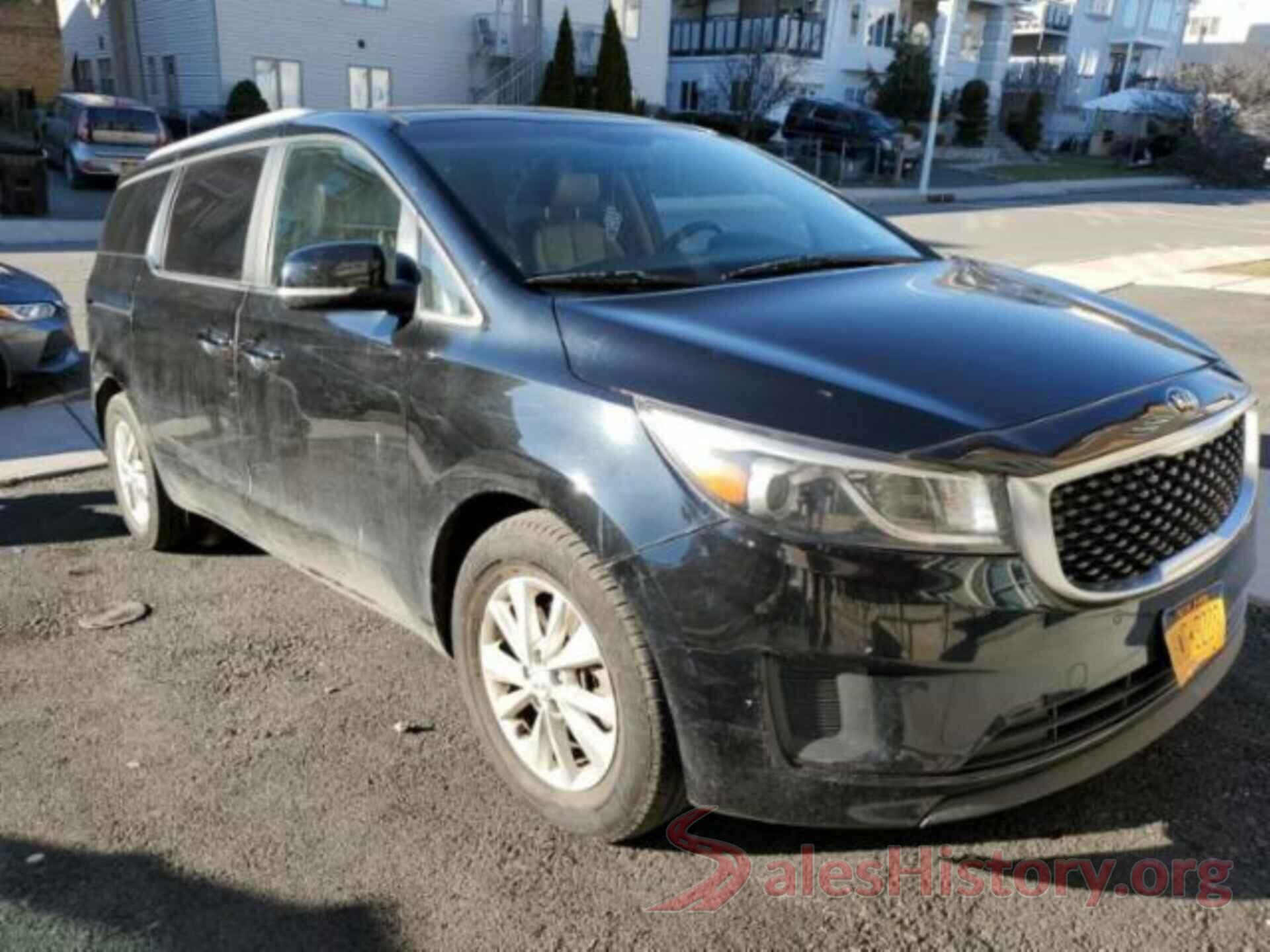 KNDMB5C16H6322700 2017 KIA SEDONA