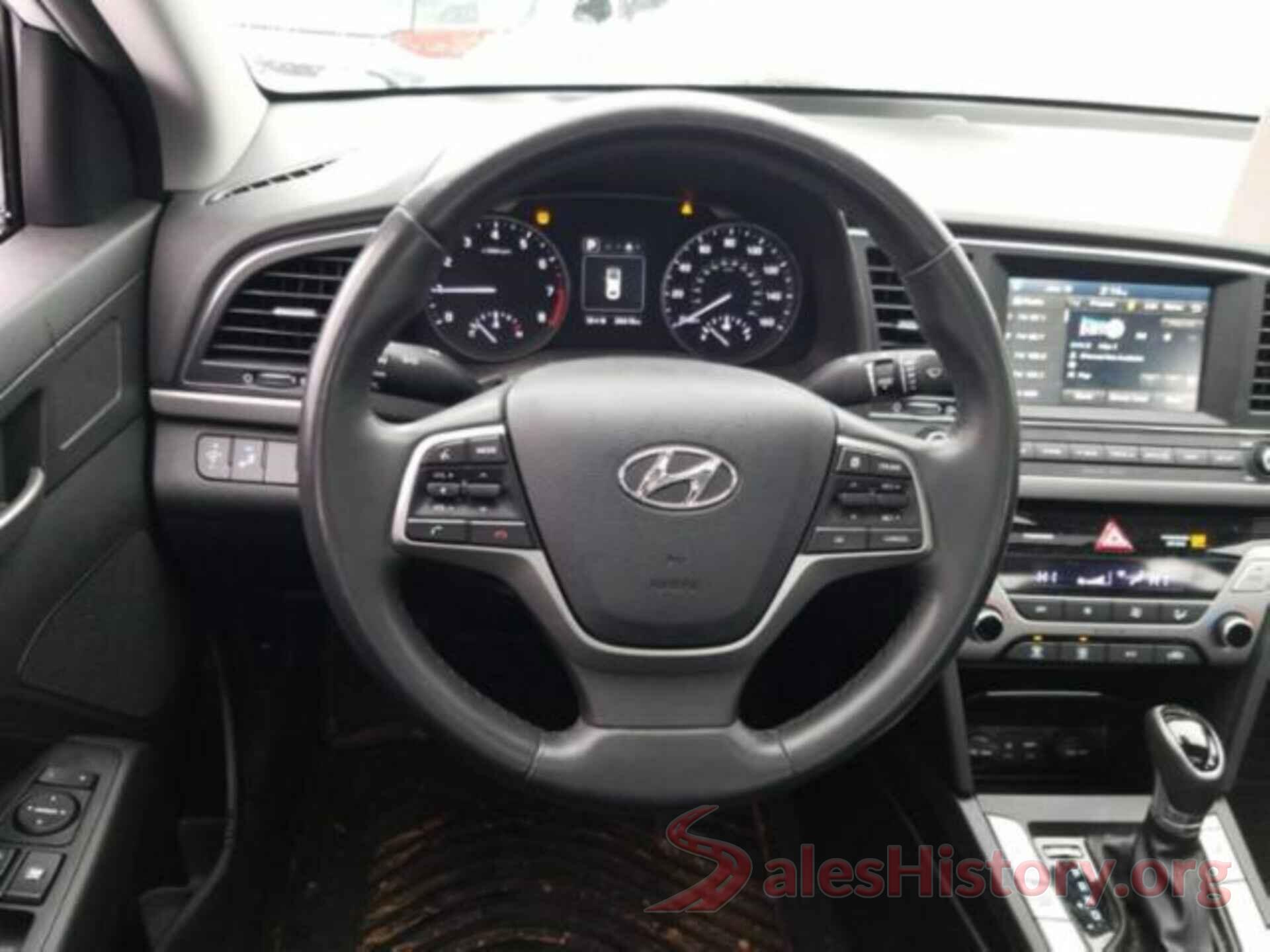 5NPD84LF4JH219002 2018 HYUNDAI ELANTRA