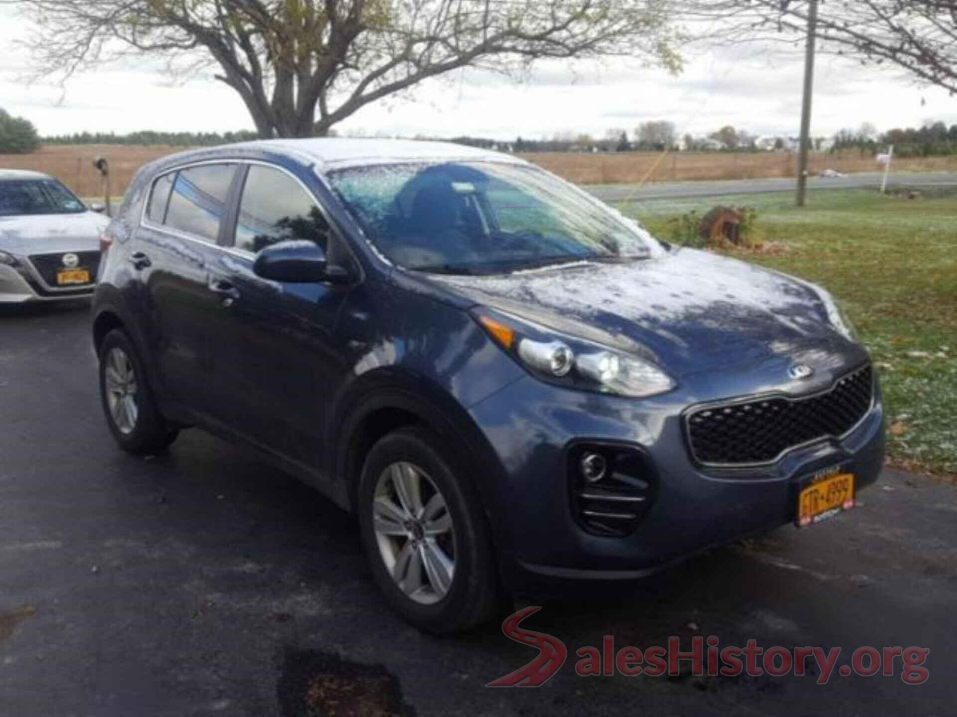 KNDPMCAC0J7367888 2018 KIA SPORTAGE