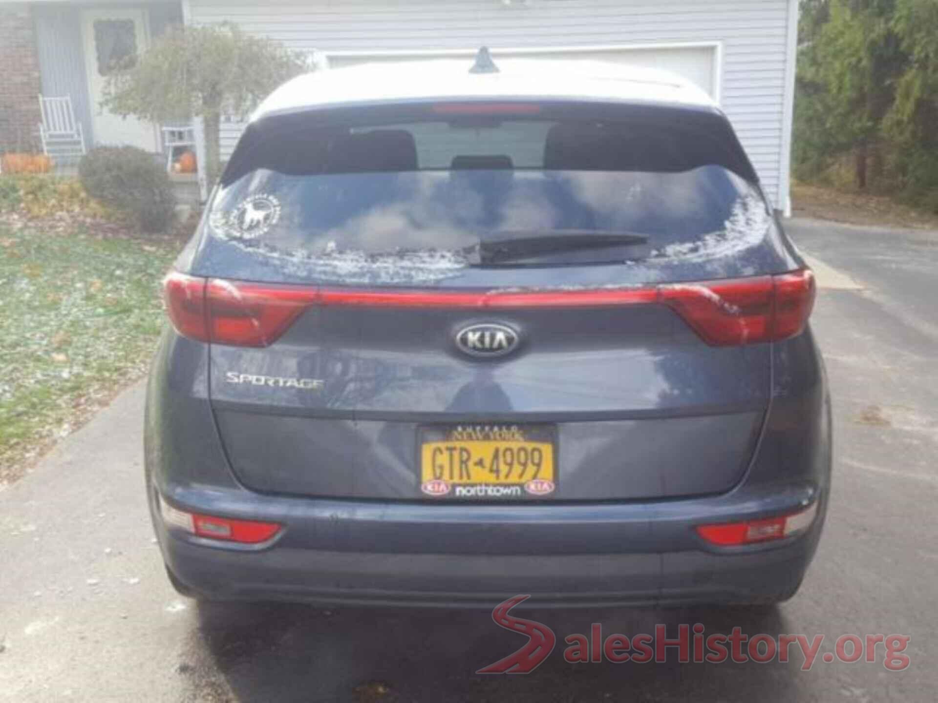 KNDPMCAC0J7367888 2018 KIA SPORTAGE