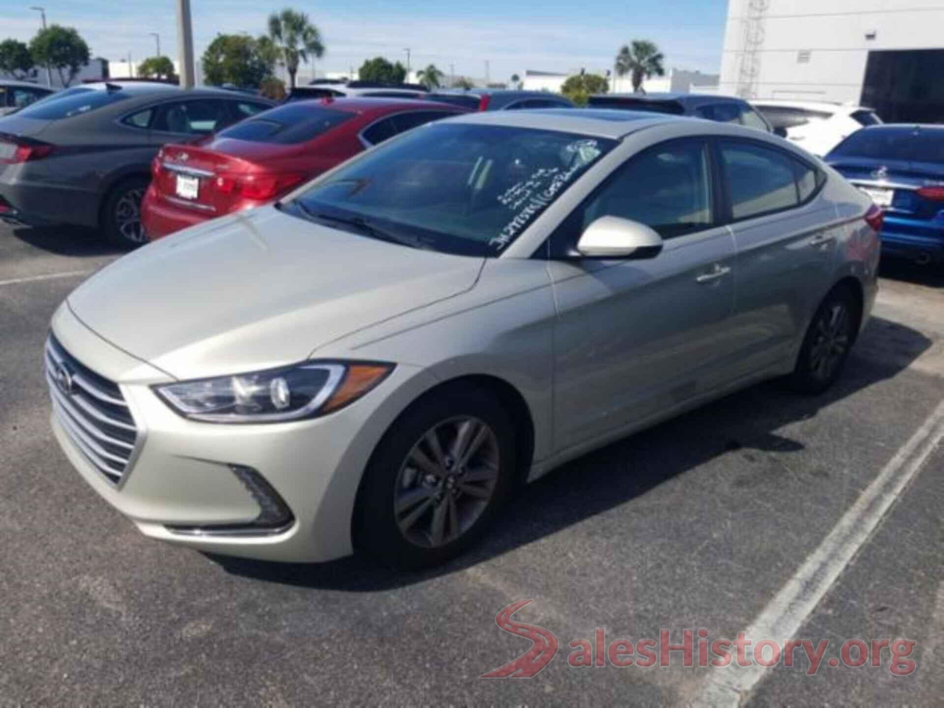 5NPD84LF4JH298588 2018 HYUNDAI ELANTRA