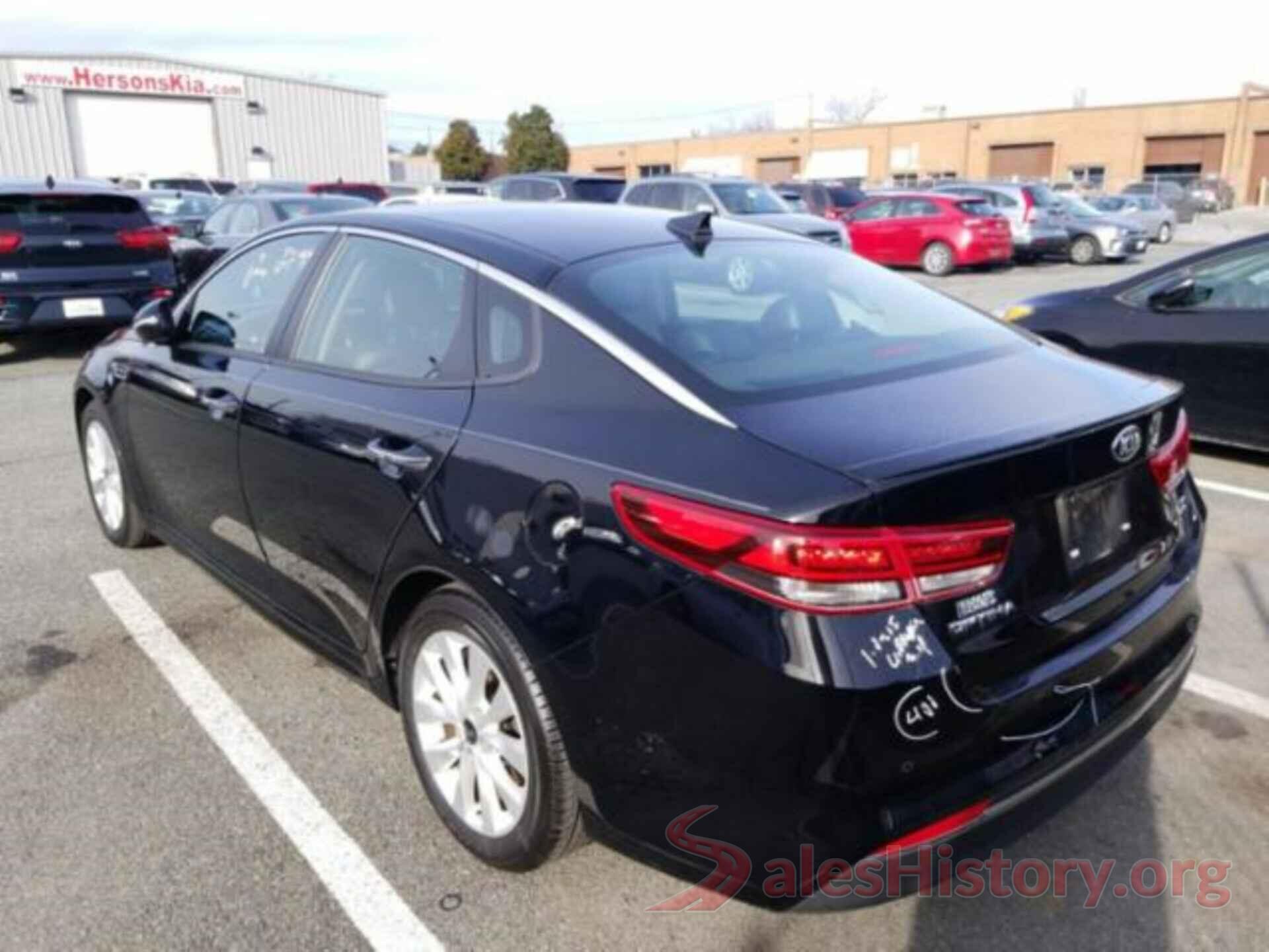 5XXGT4L38JG237886 2018 KIA OPTIMA