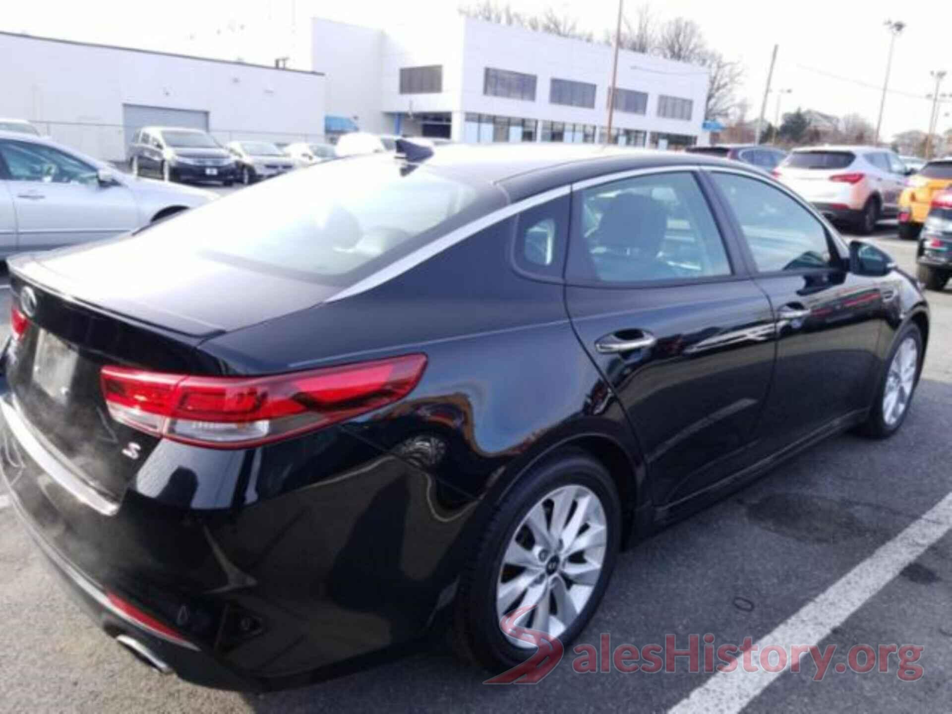 5XXGT4L38JG237886 2018 KIA OPTIMA