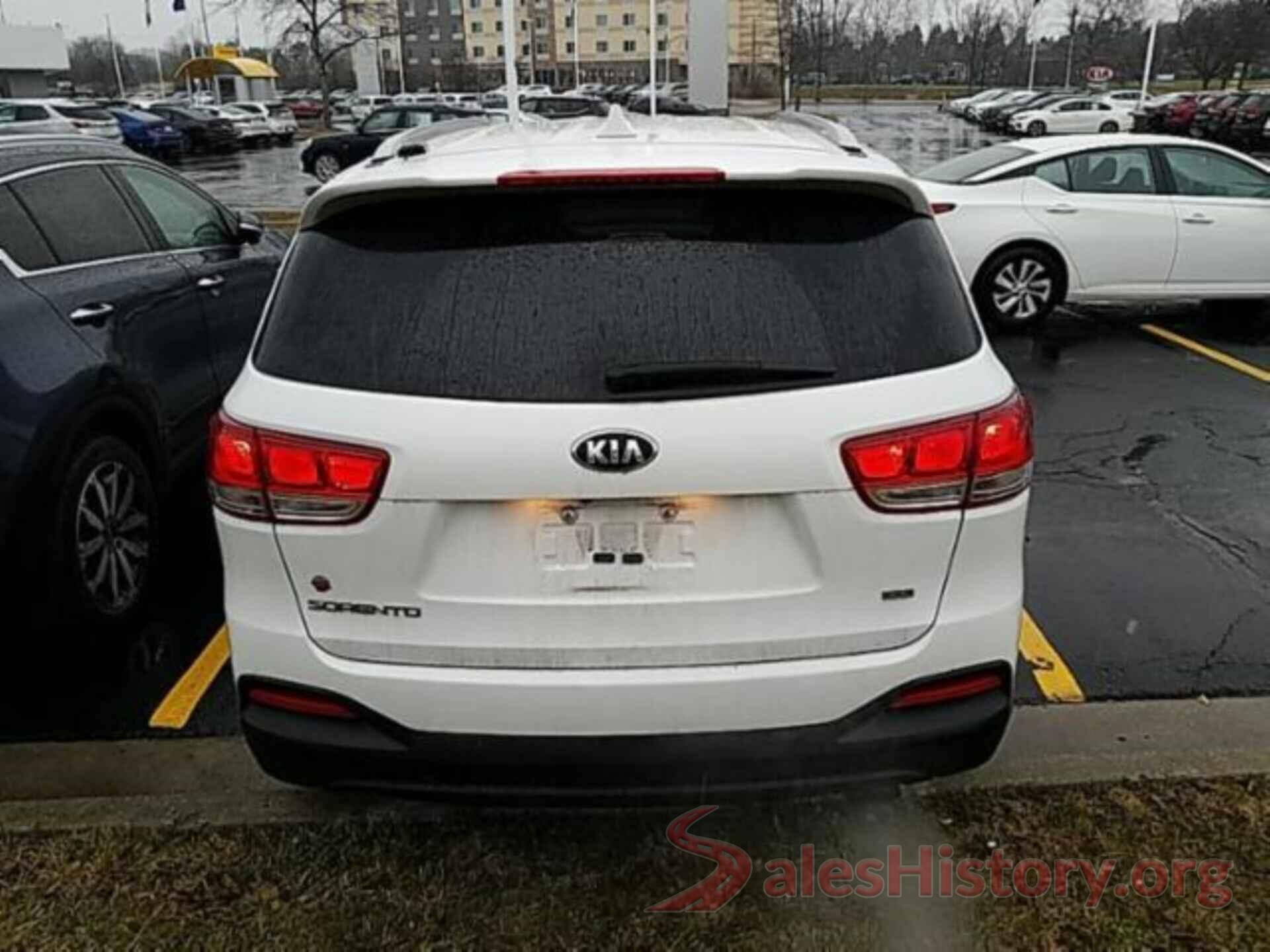 5XYPGDA37JG402717 2018 KIA SORENTO