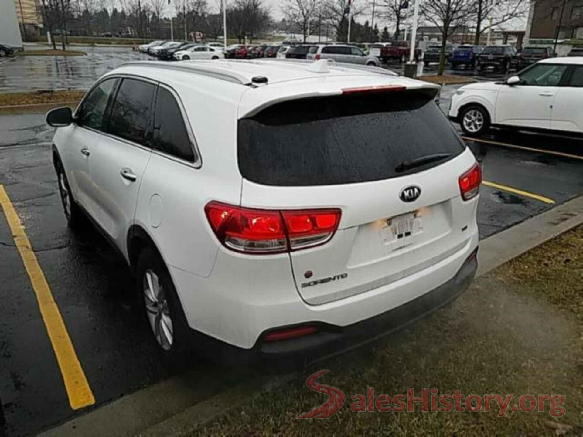 5XYPGDA37JG402717 2018 KIA SORENTO