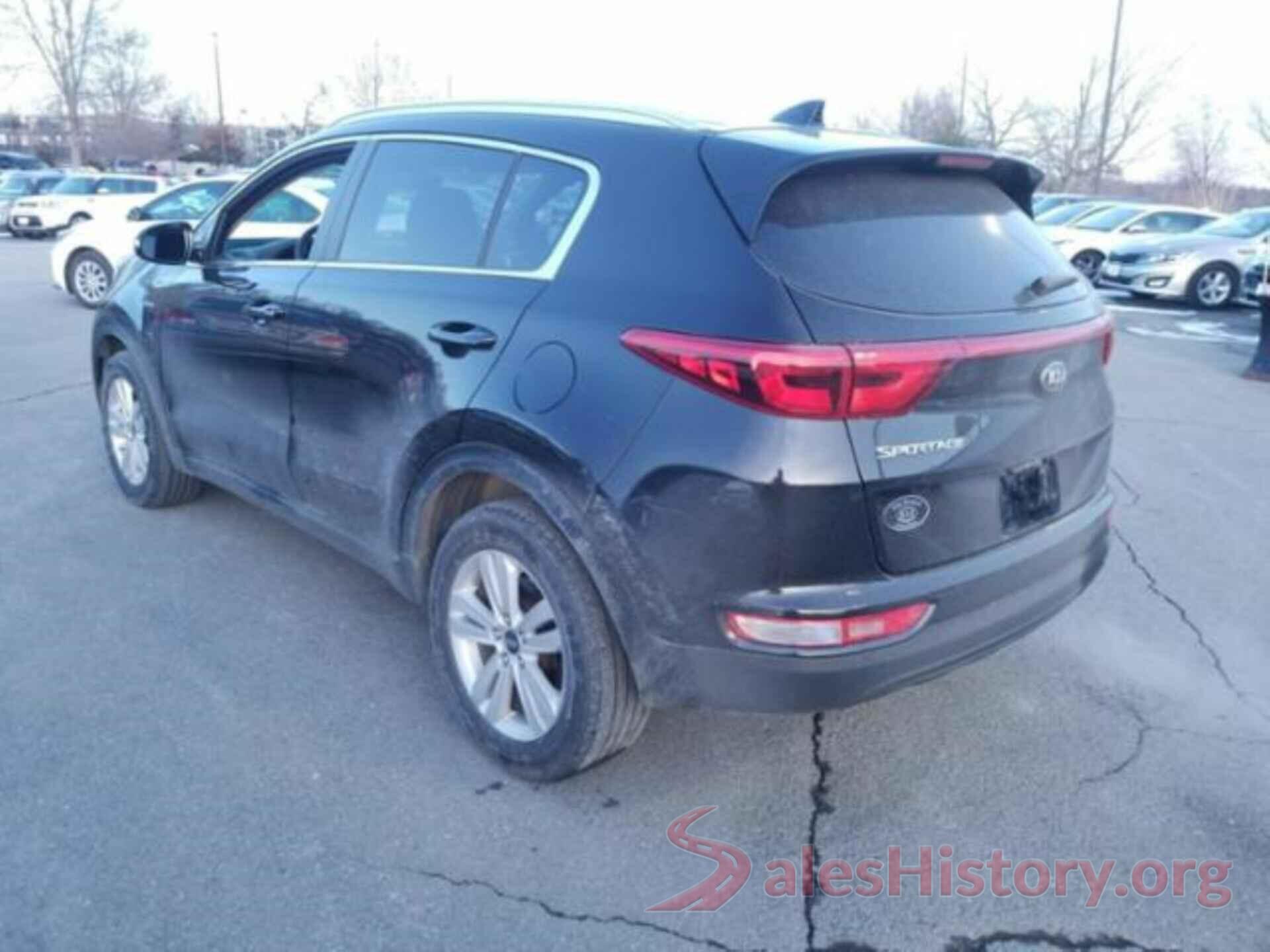 KNDPMCAC2J7302203 2018 KIA SPORTAGE