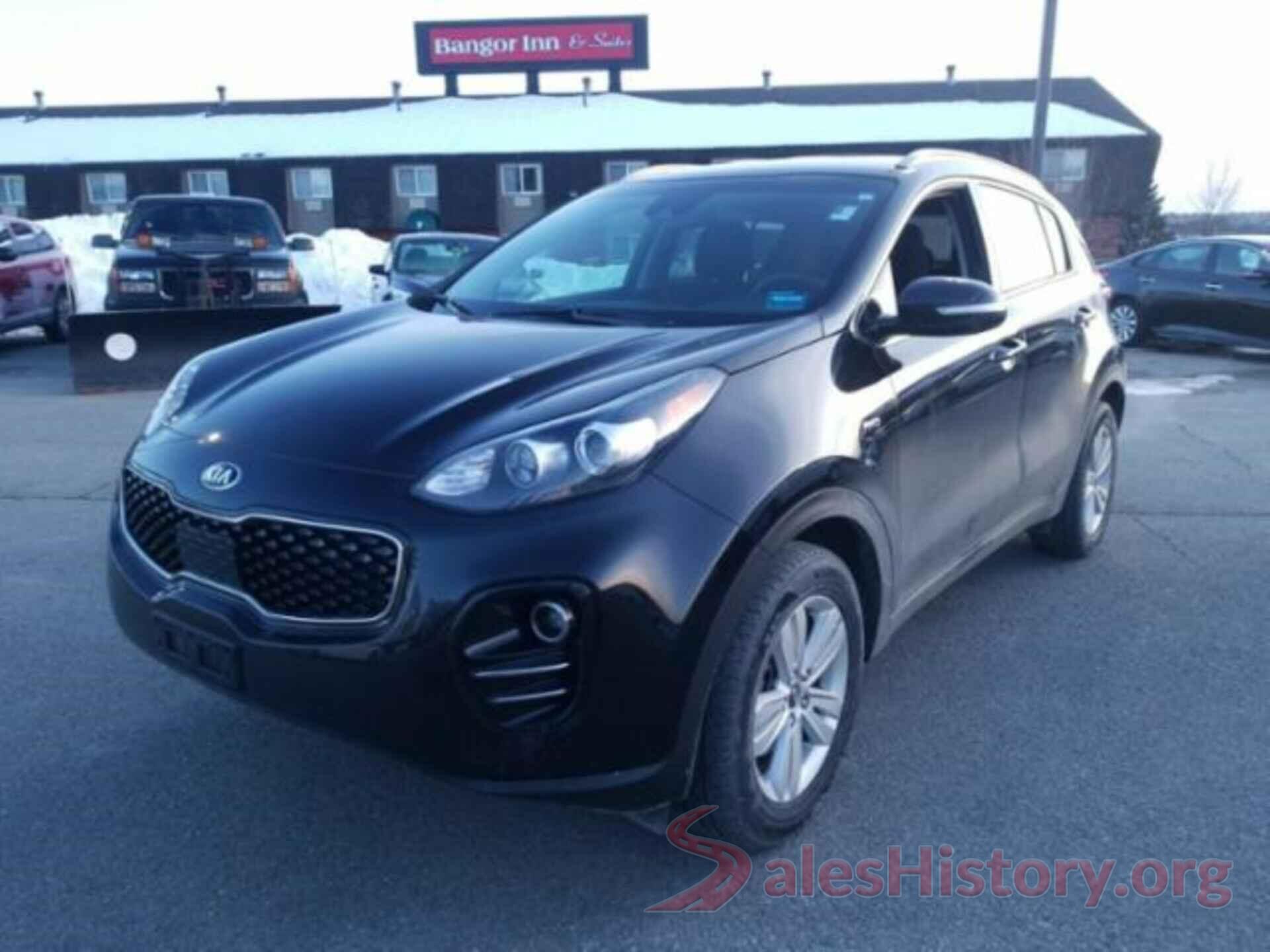 KNDPMCAC2J7302203 2018 KIA SPORTAGE