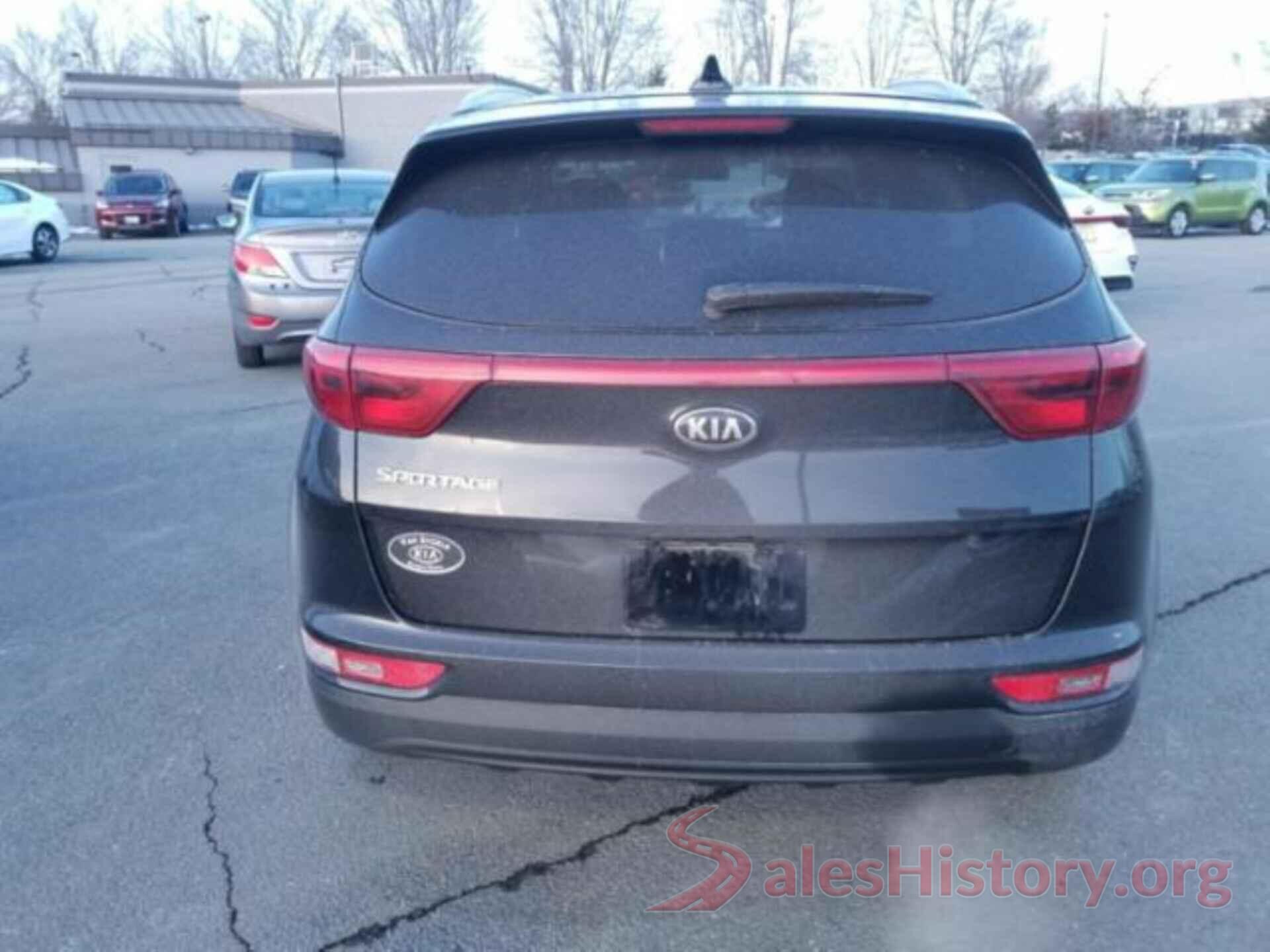 KNDPMCAC2J7302203 2018 KIA SPORTAGE