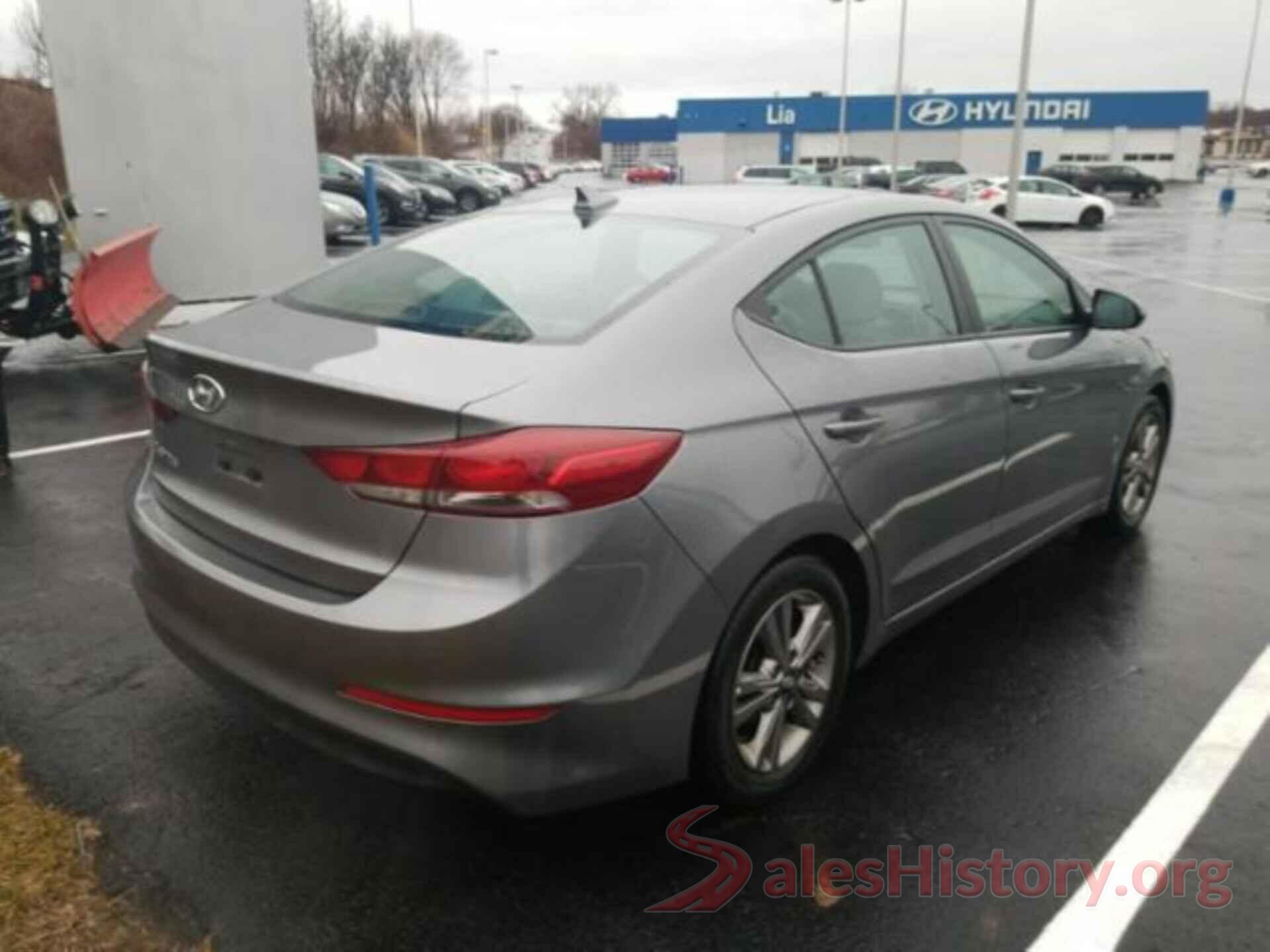 5NPD84LF1JH280467 2018 HYUNDAI ELANTRA