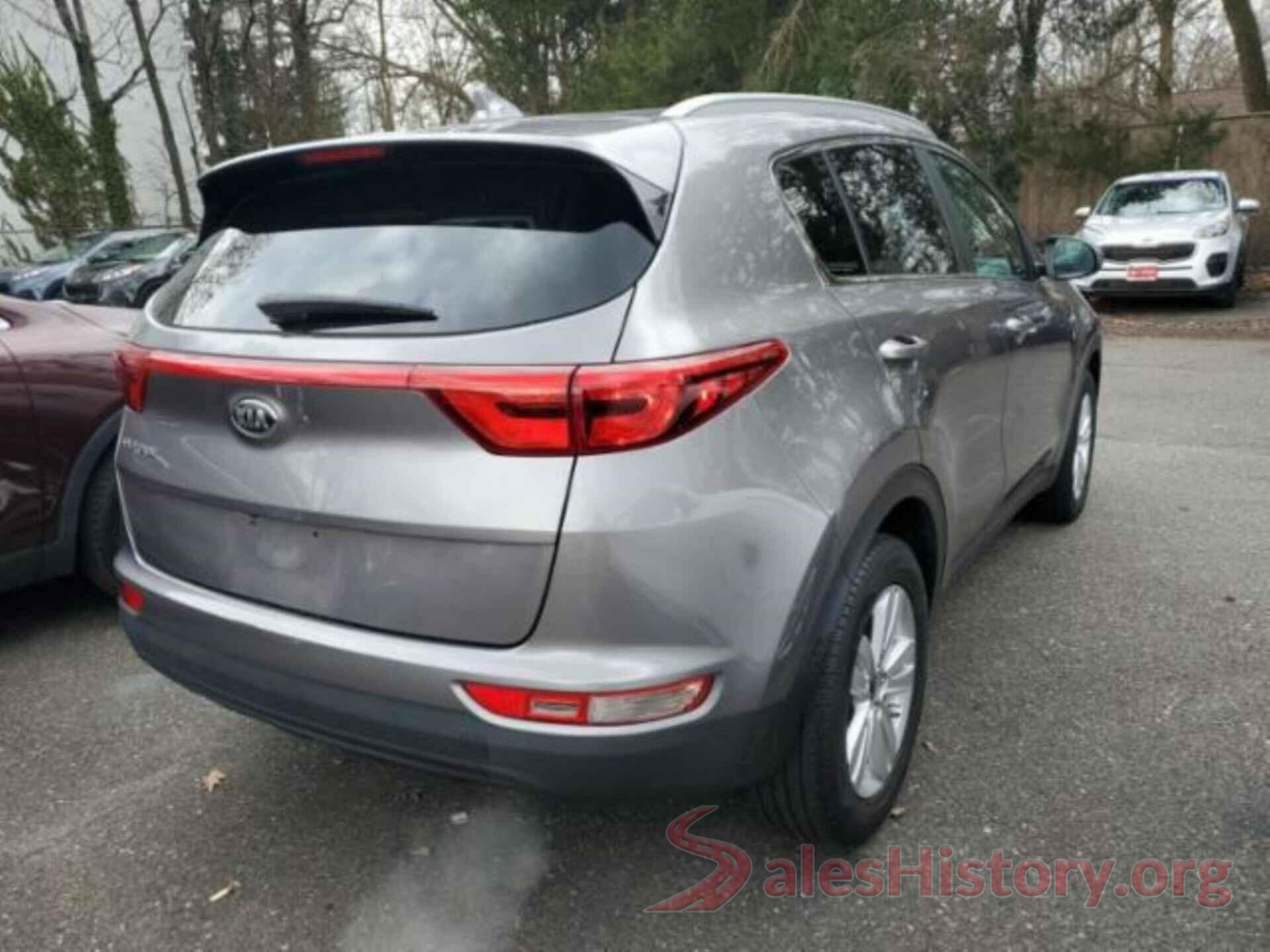 KNDPMCAC1J7395716 2018 KIA SPORTAGE