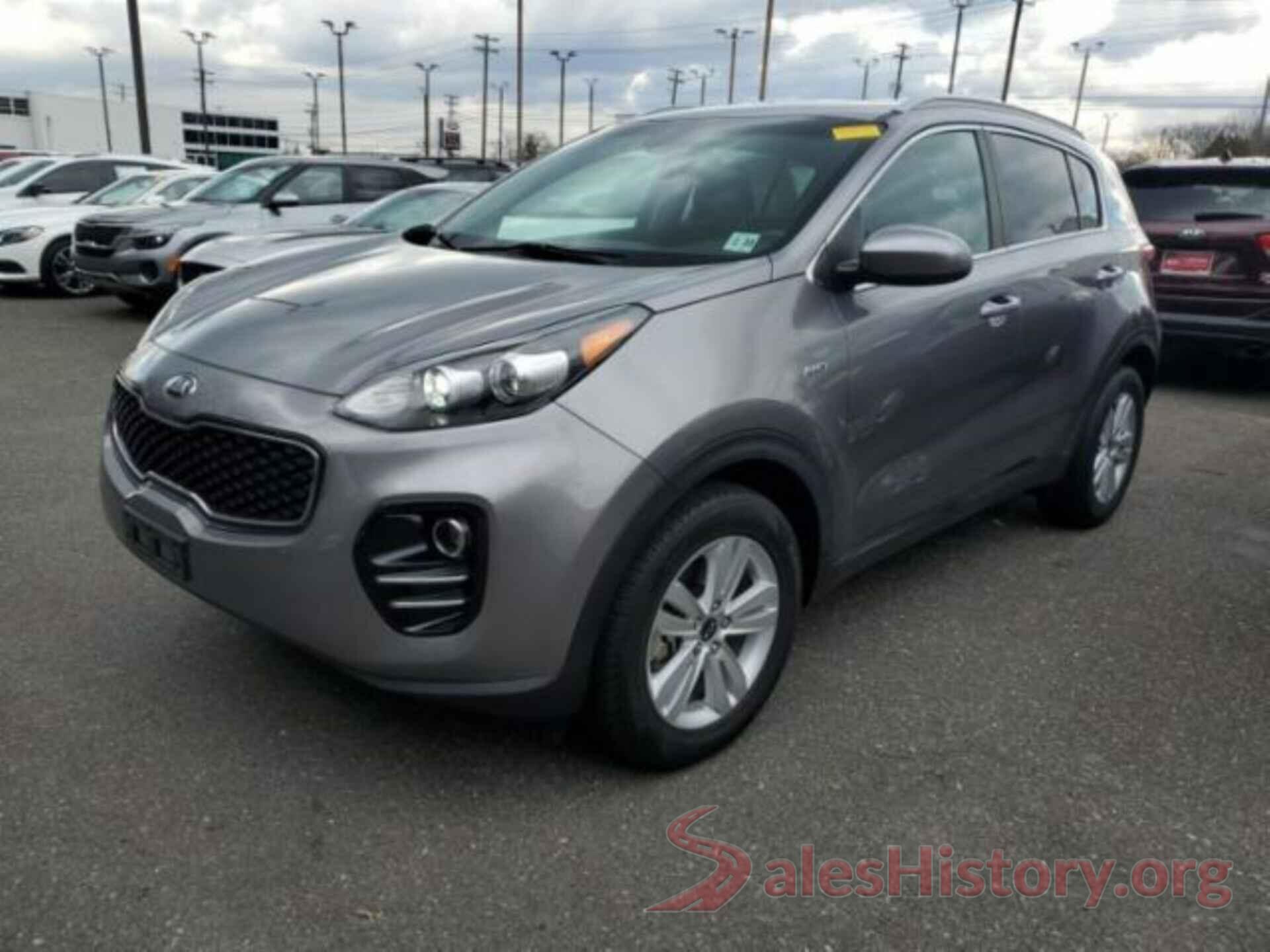 KNDPMCAC1J7395716 2018 KIA SPORTAGE