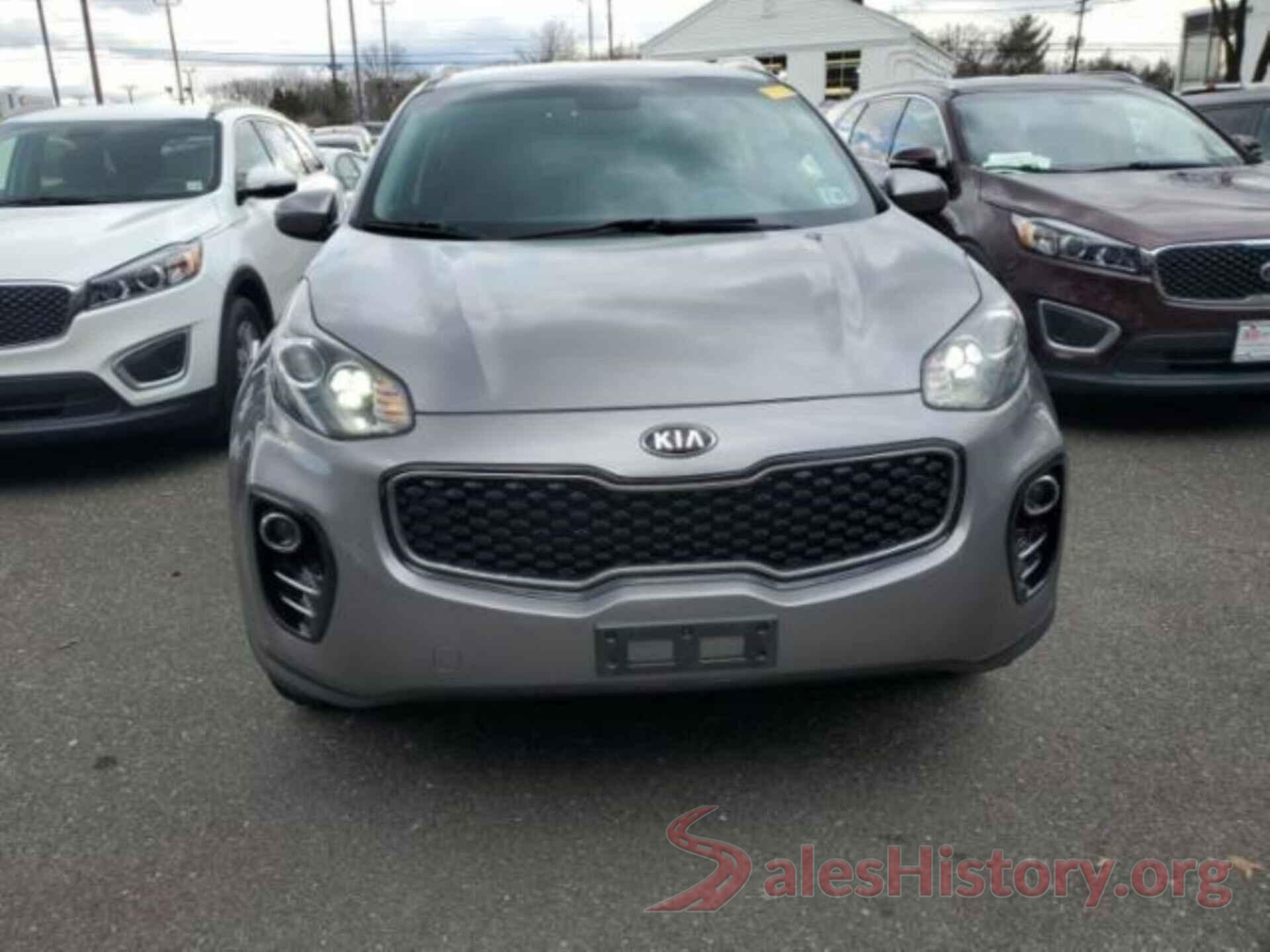 KNDPMCAC1J7395716 2018 KIA SPORTAGE