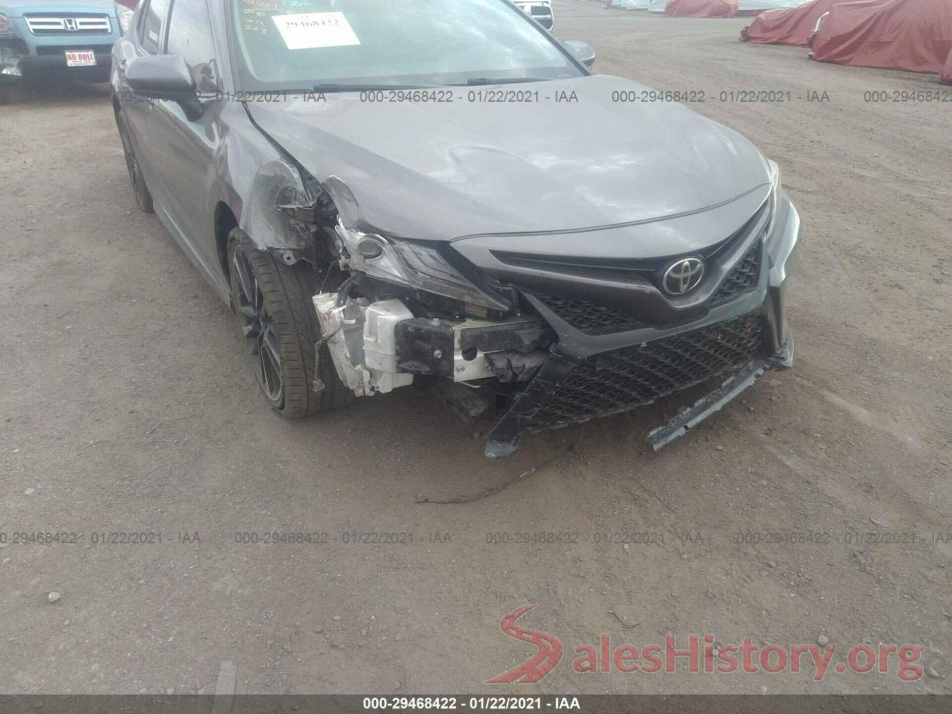 4T1B61HK1JU004230 2018 TOYOTA CAMRY