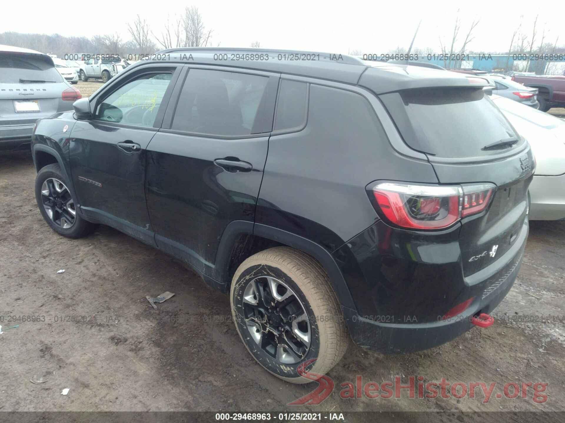 3C4NJDDB5JT320537 2018 JEEP COMPASS