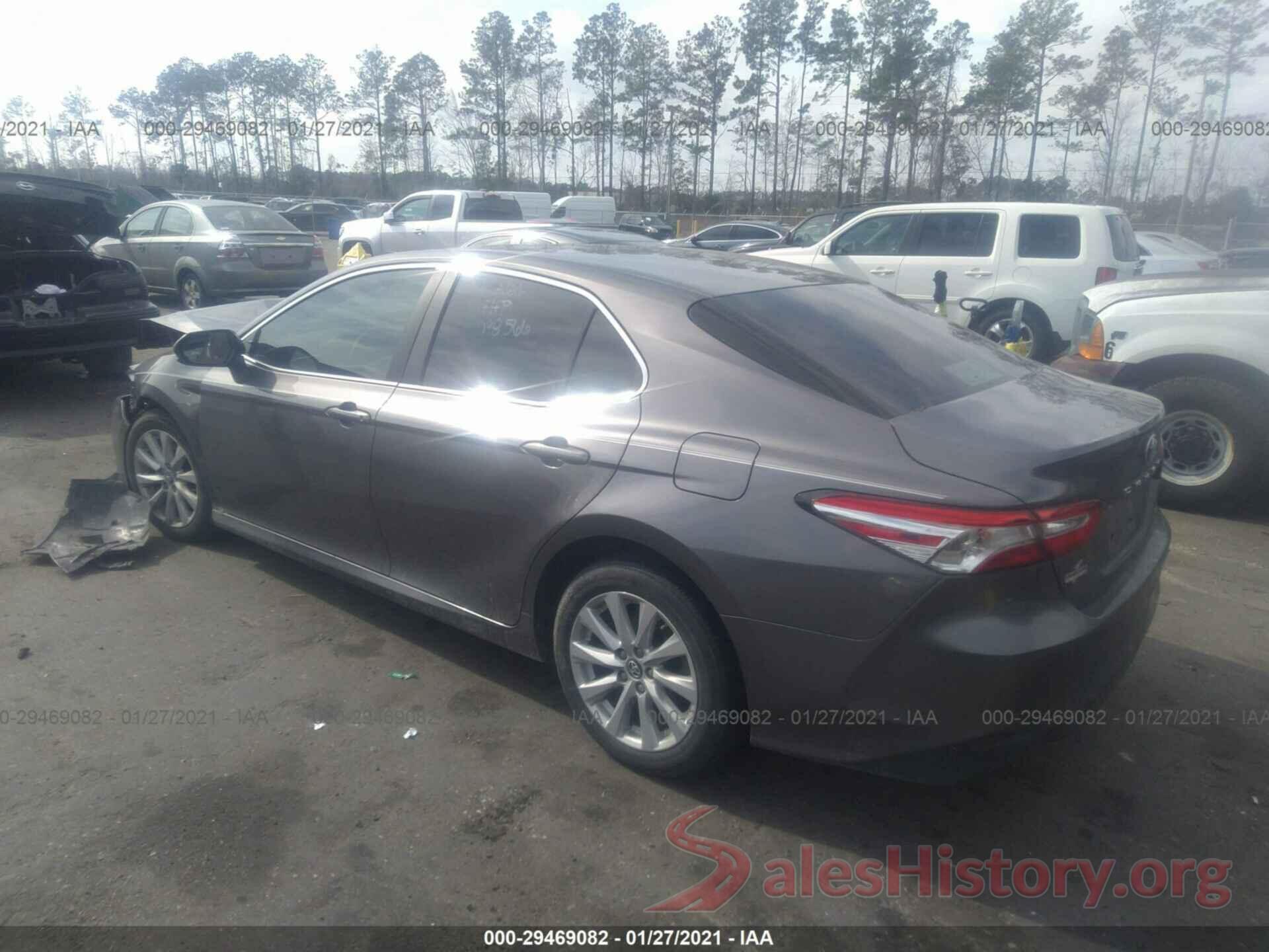 4T1B11HK0JU098566 2018 TOYOTA CAMRY