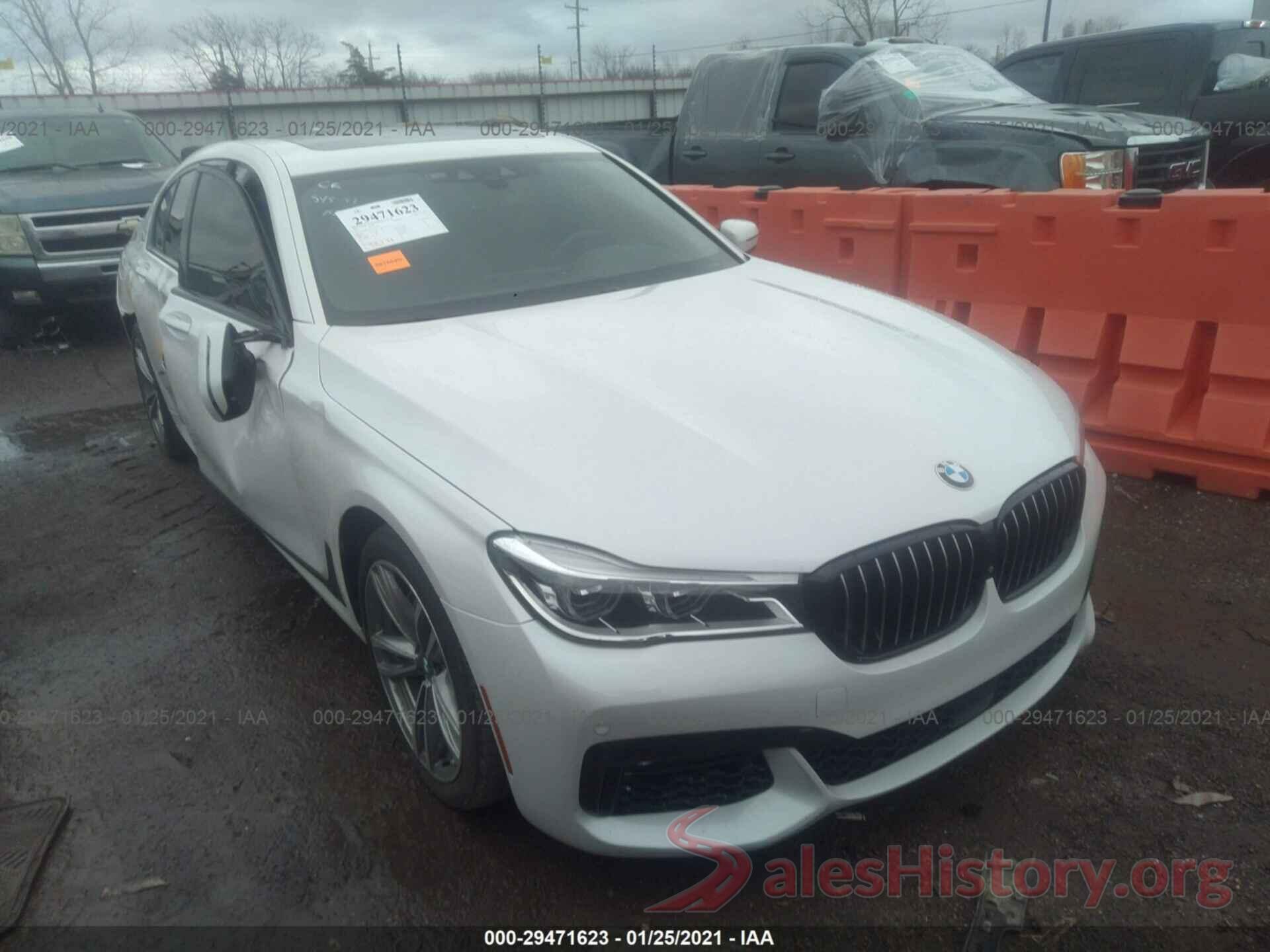 WBA7F0C37HGM21913 2017 BMW 7 SERIES