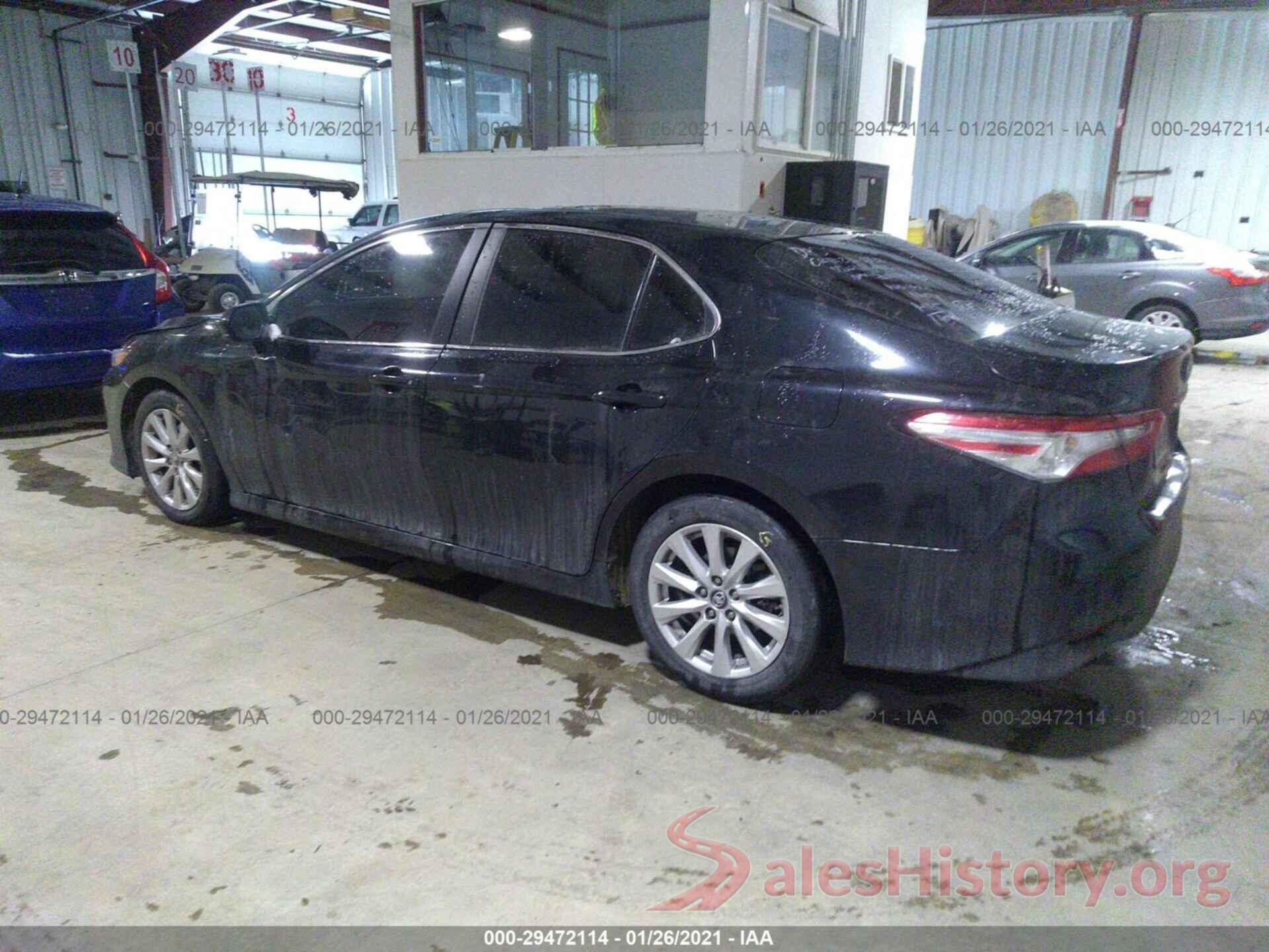 4T1B11HK8JU002456 2018 TOYOTA CAMRY