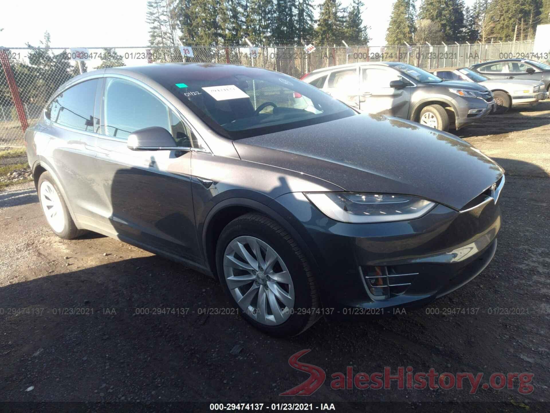 5YJXCDE25HF049716 2017 TESLA MODEL X