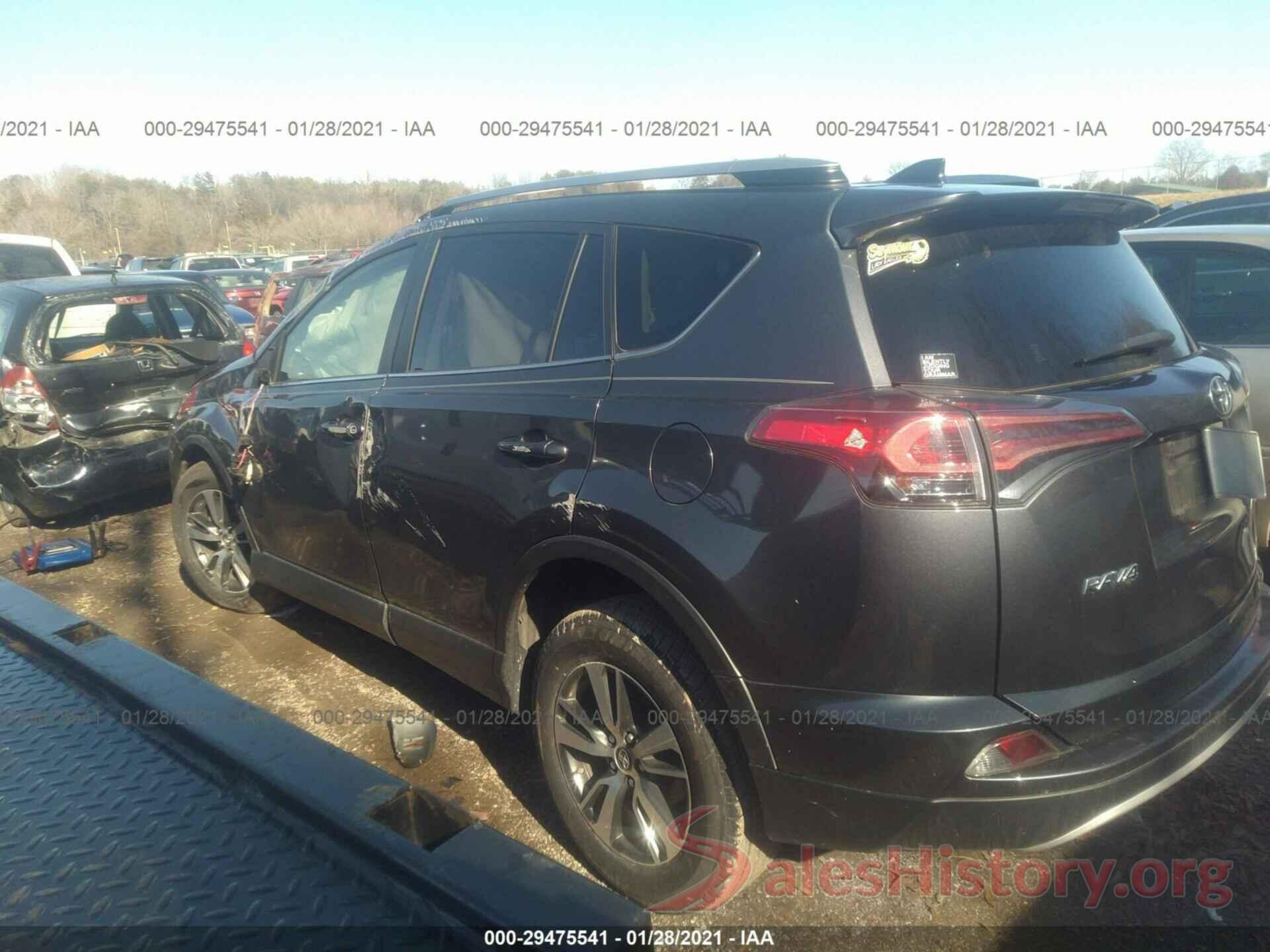 JTMWFREV0HD100704 2017 TOYOTA RAV4