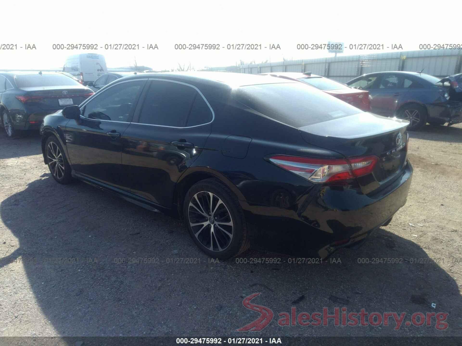 4T1B11HK1JU597599 2018 TOYOTA CAMRY