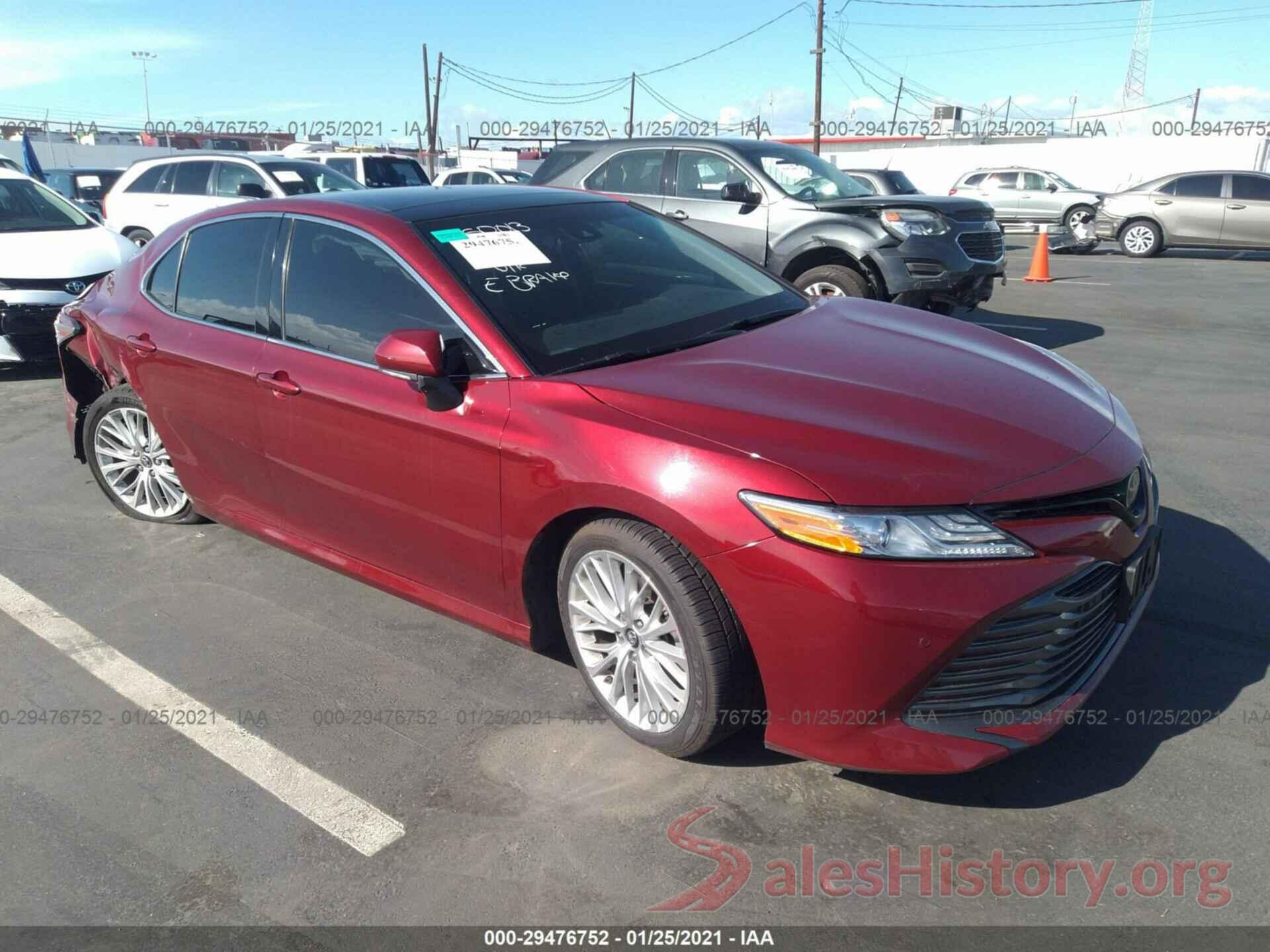 4T1B11HK6JU580104 2018 TOYOTA CAMRY