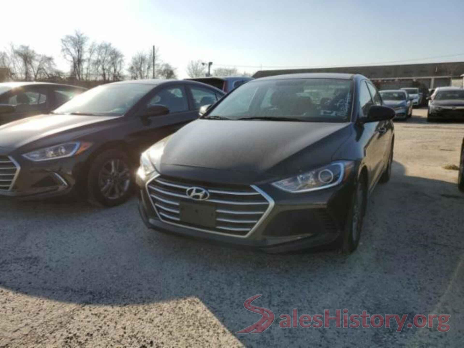 5NPD84LF2JH269221 2018 HYUNDAI ELANTRA